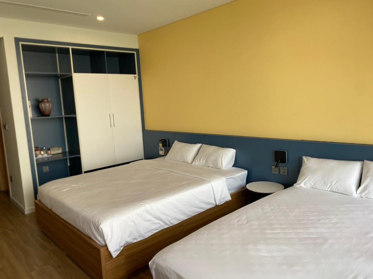 One-Bedroom Apartment - Oceanfront photo 1