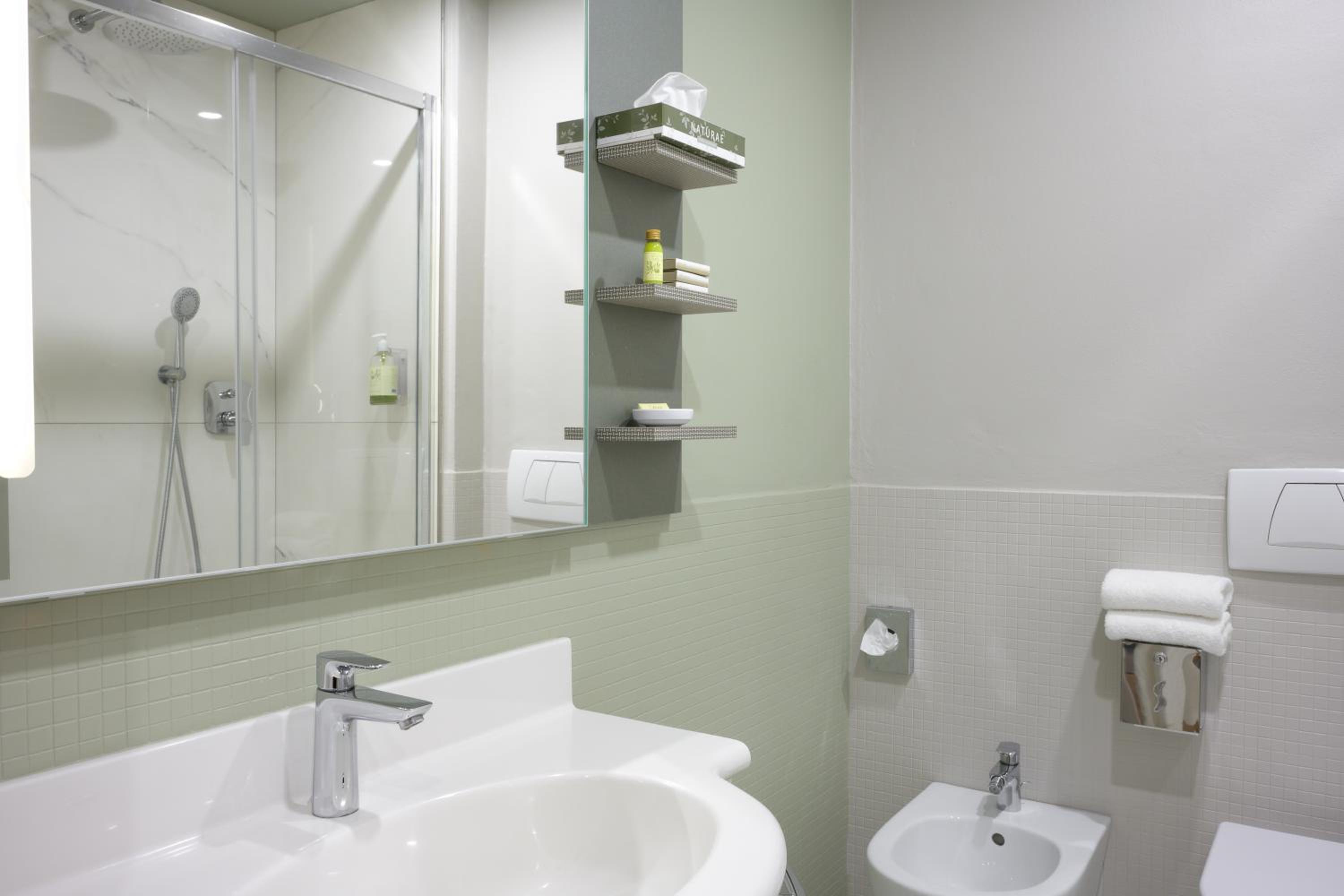 Triple Room - Photo 6