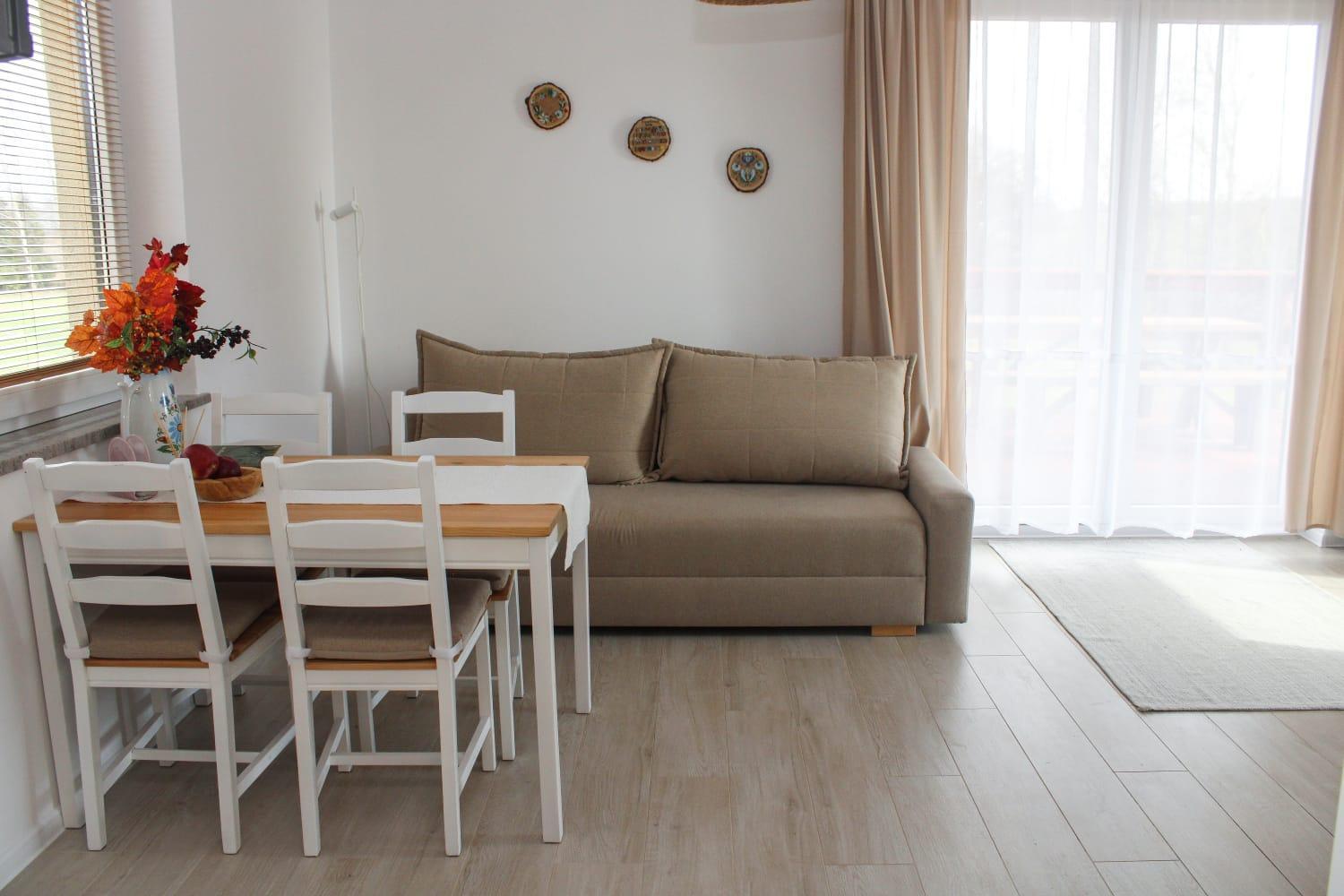 King Suite with Balcony - Photo 9