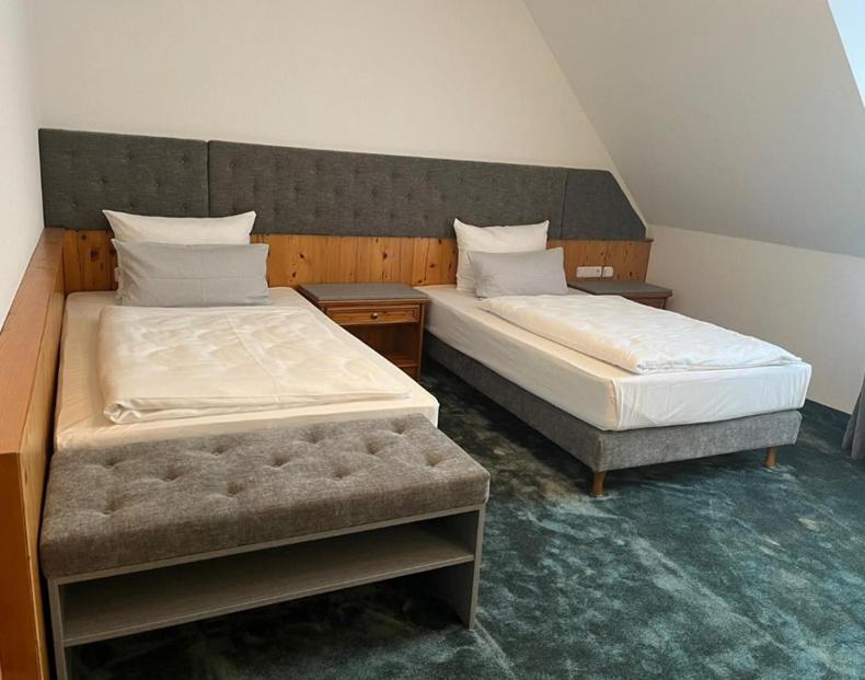 Twin Room - Photo 1