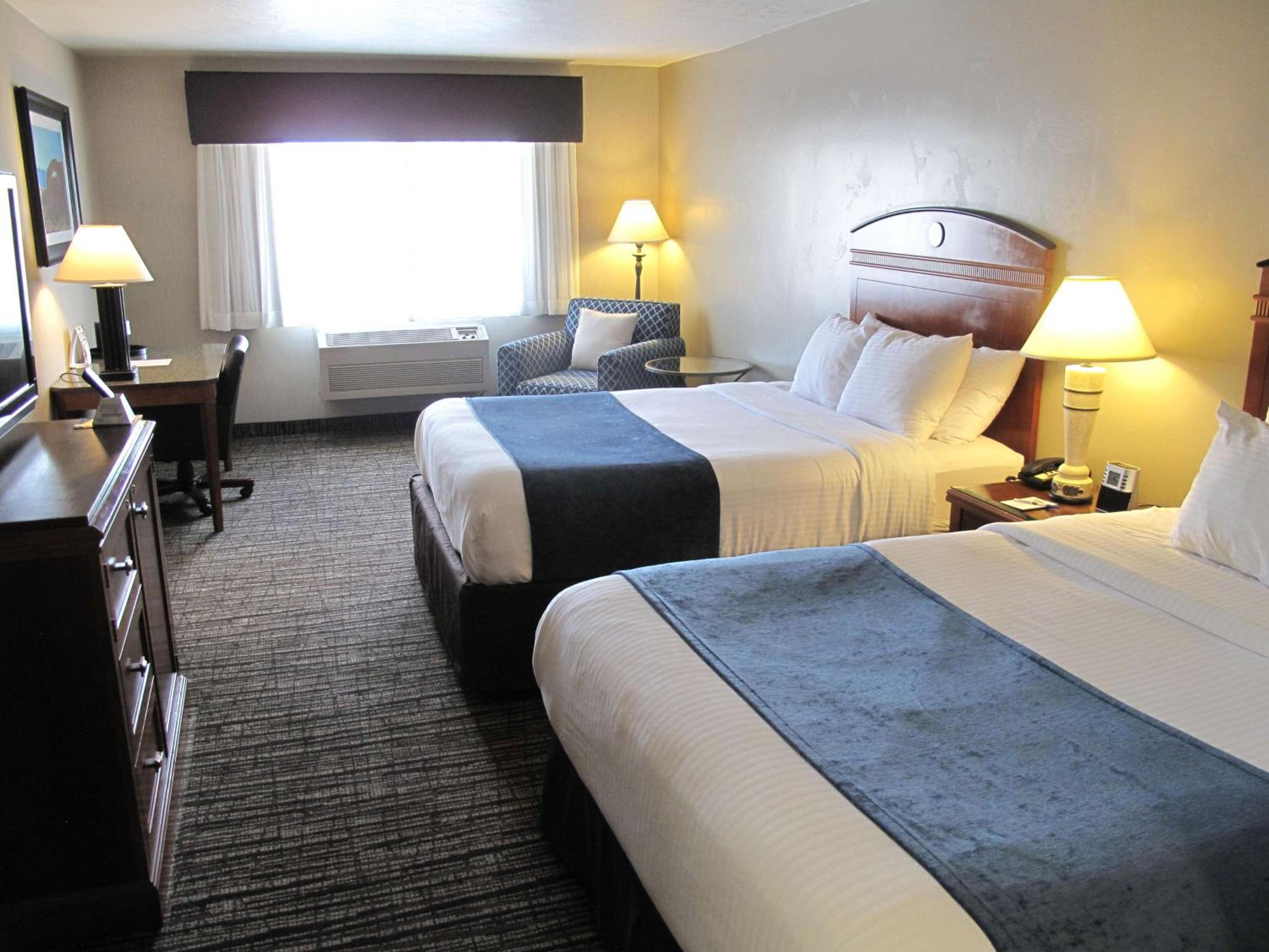 Large Queen Room with Two Queen Beds - Photo 1