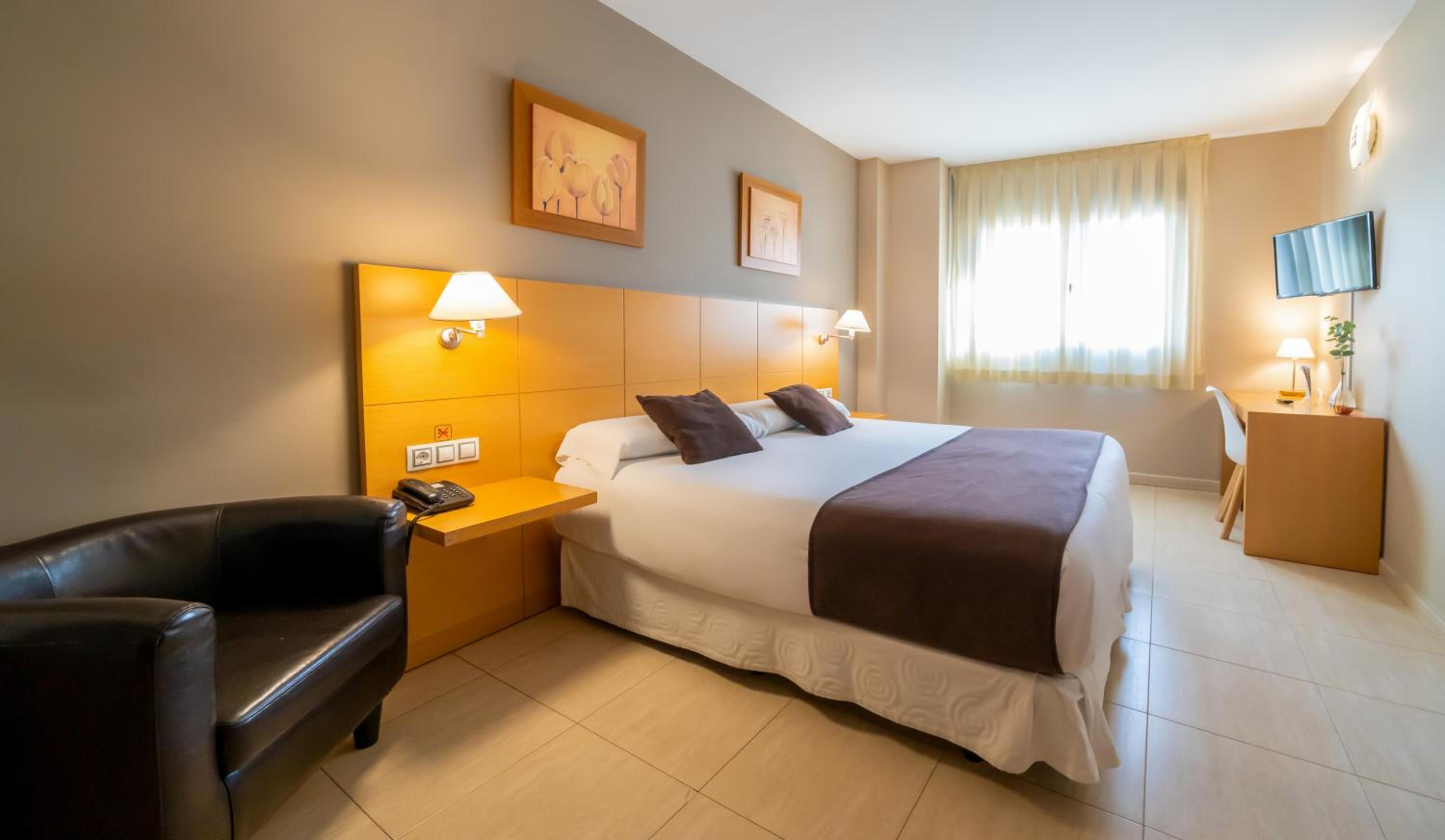 Double Room - Photo 10