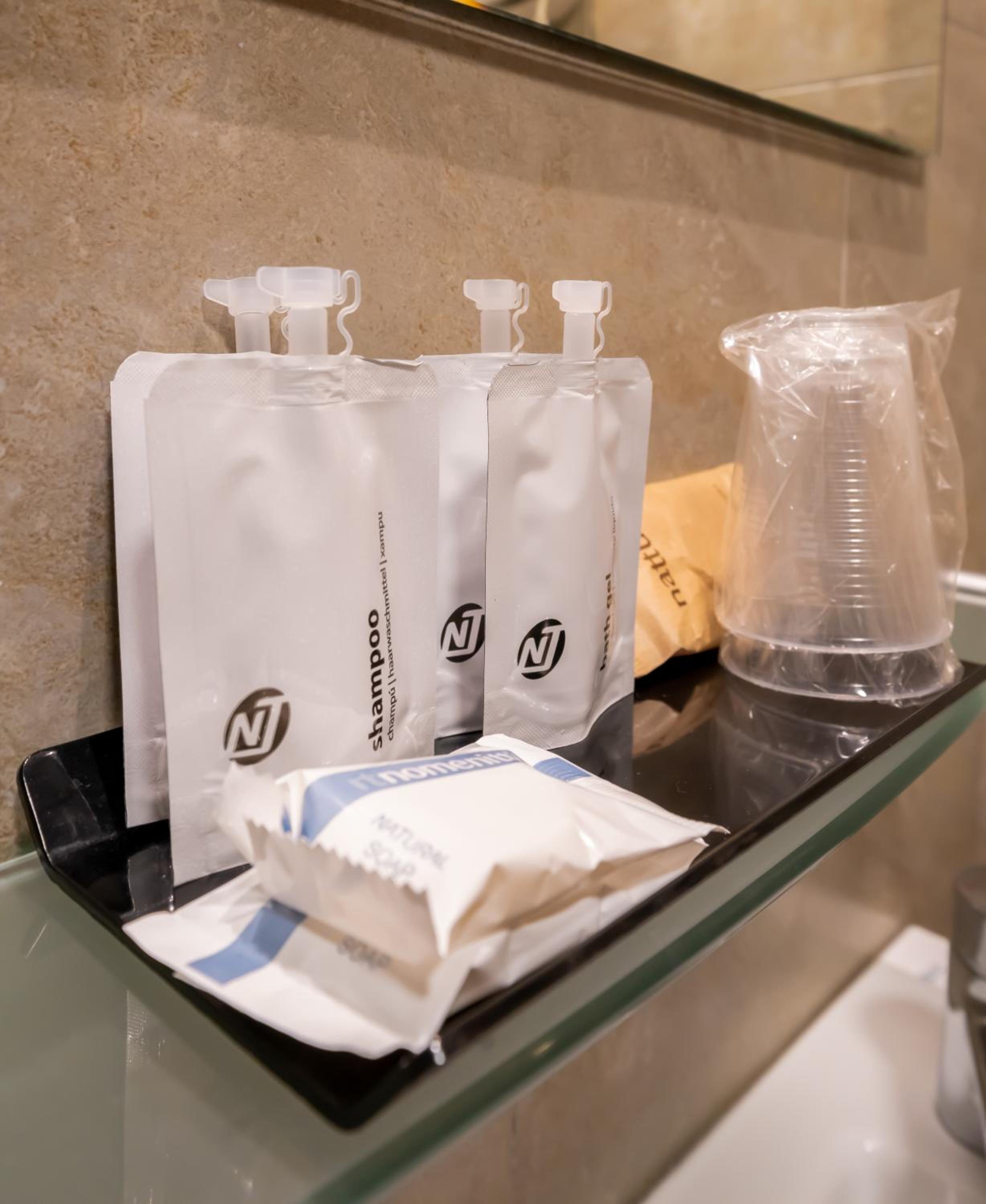 Double Room - Photo 11
