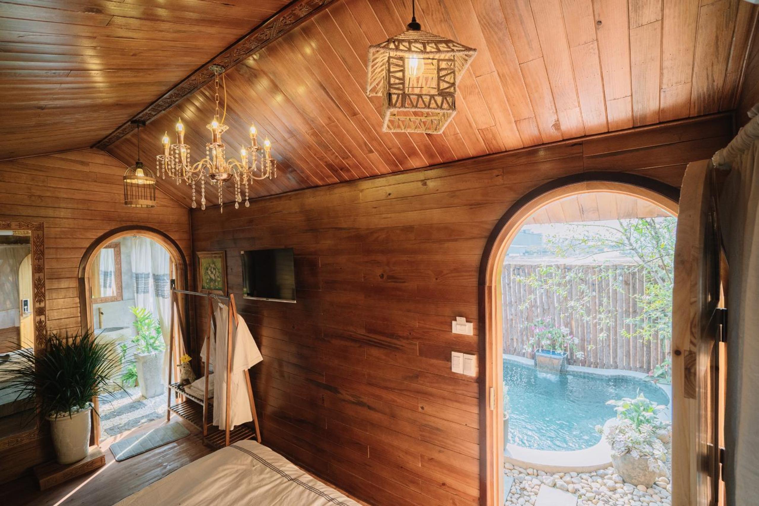 King Room With Pool View photo 3