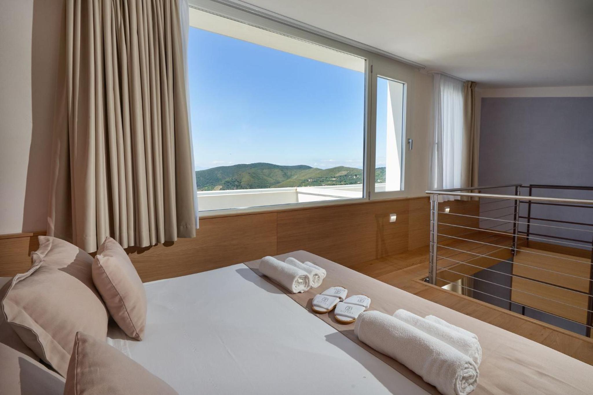 Quadruple Room with Sea View - Photo 1