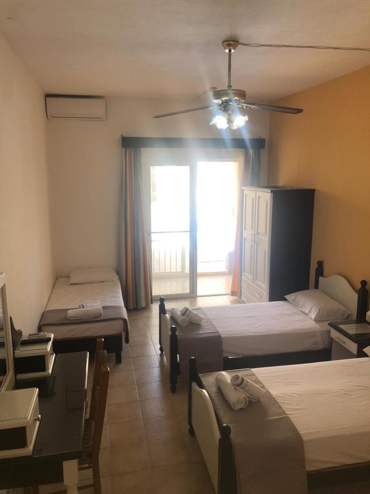 Basic Triple Room photo 1