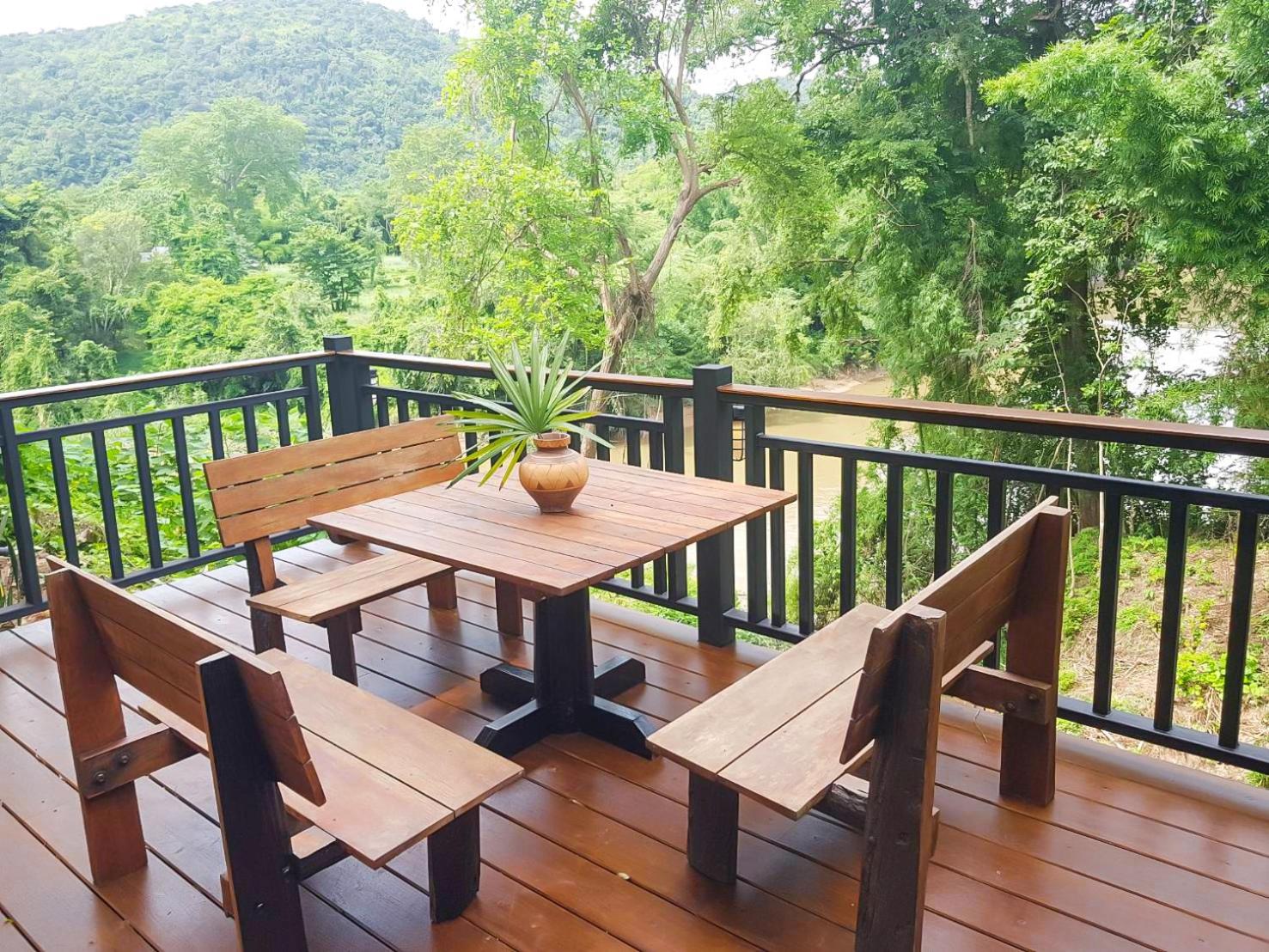 Two-Bedroom River View Deluxe Family photo 2