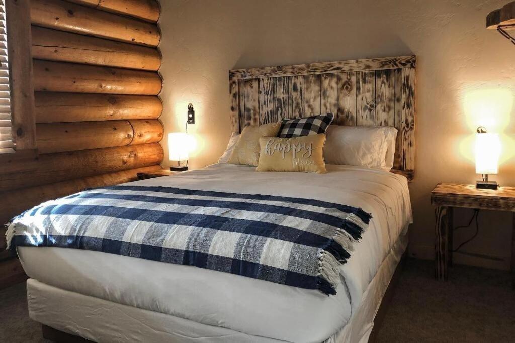 Queen Room photo 3