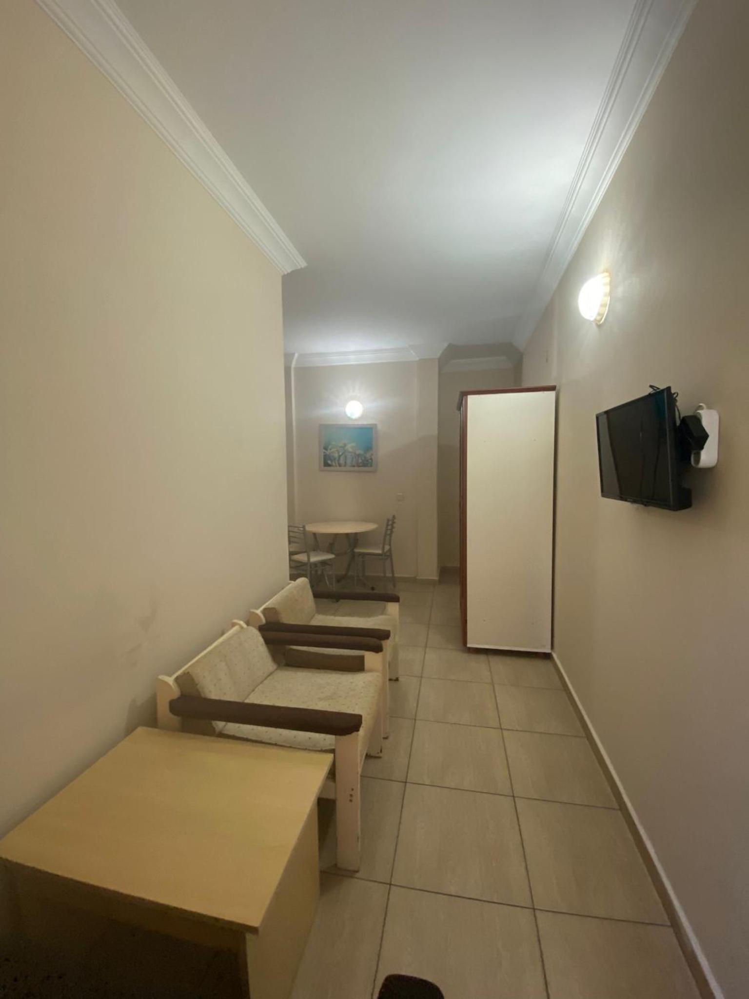 Standard Twin Room - Photo 1