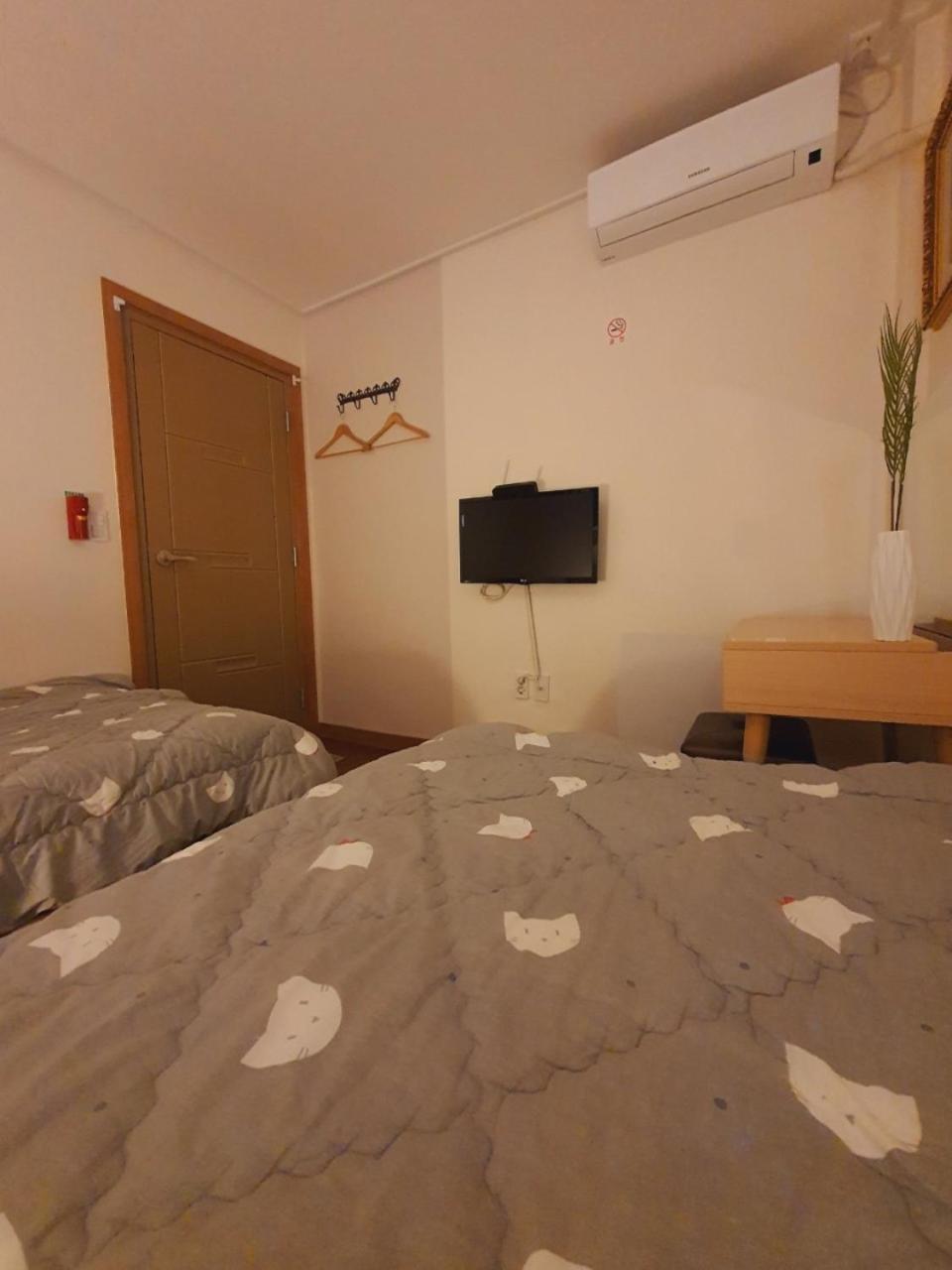 Twin Room photo 2