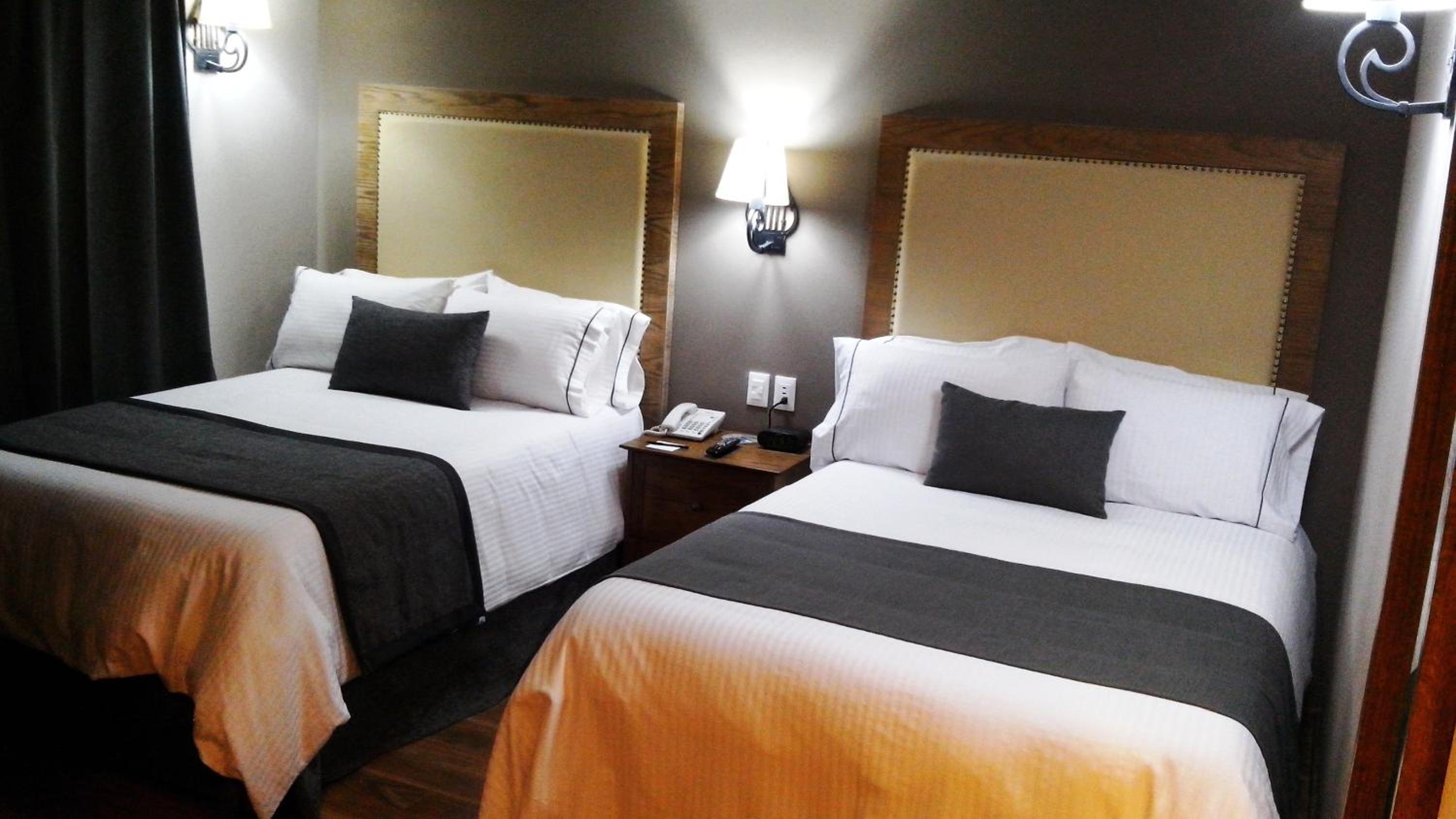 Deluxe Double Room With Two Double Beds