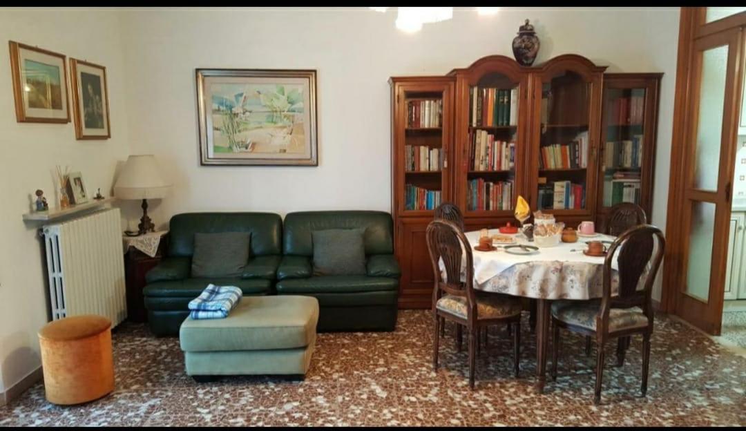 Triple Room With Shared Bathroom