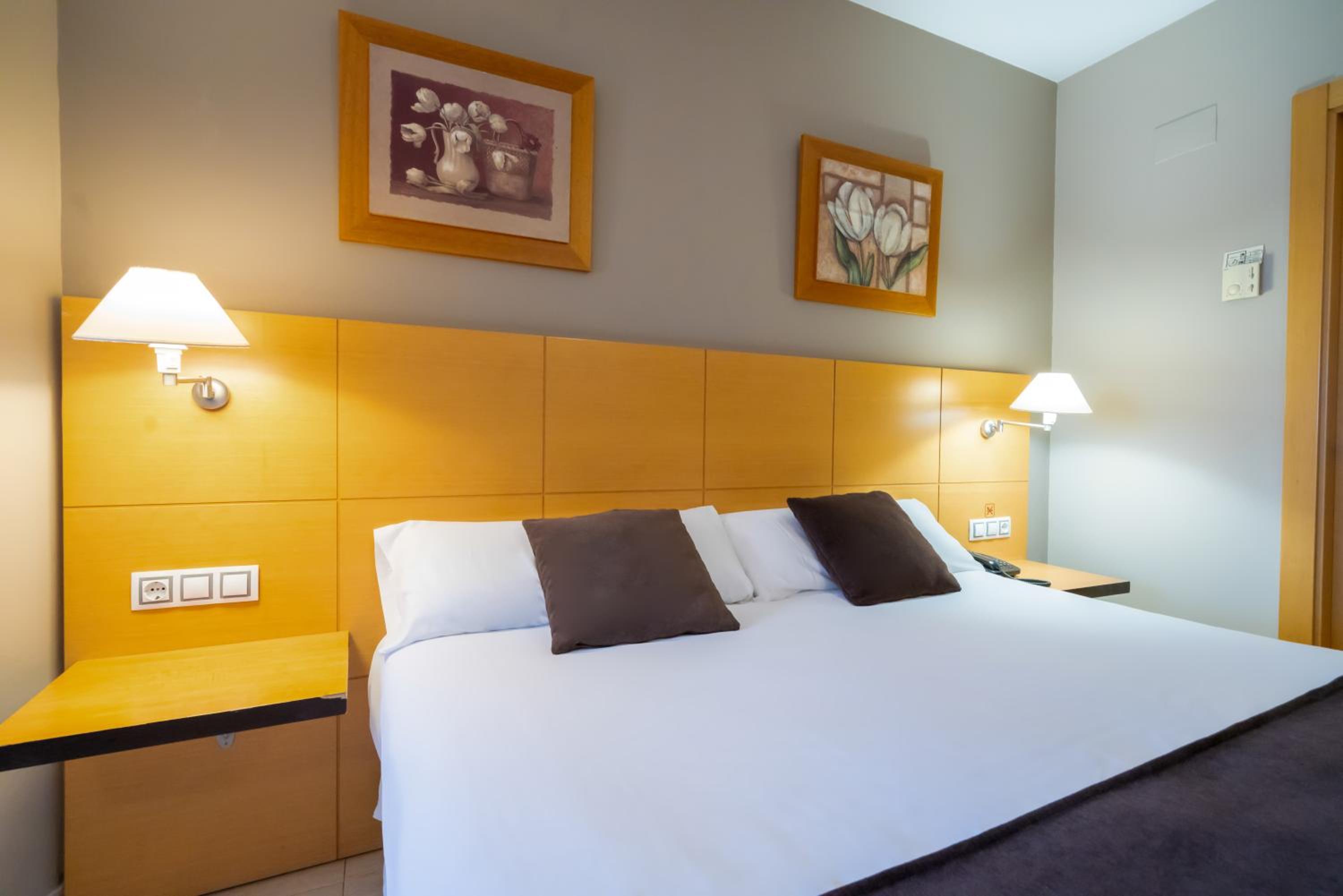 Double Room - Photo 1
