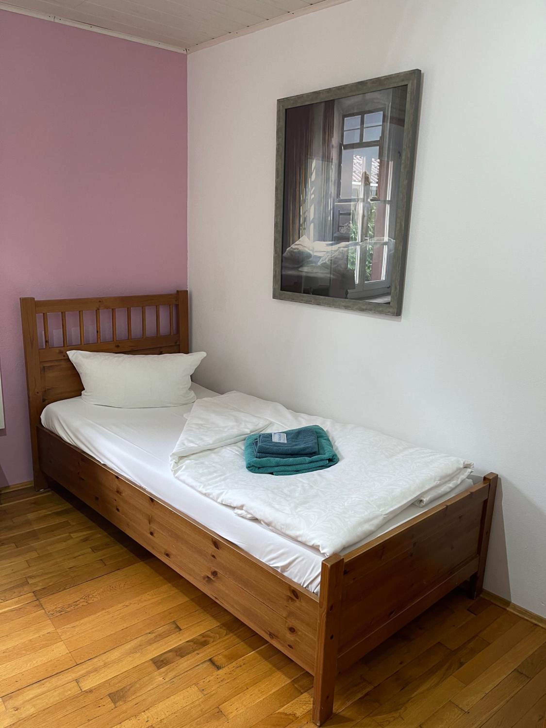Single Room with Shared Bathroom photo 1