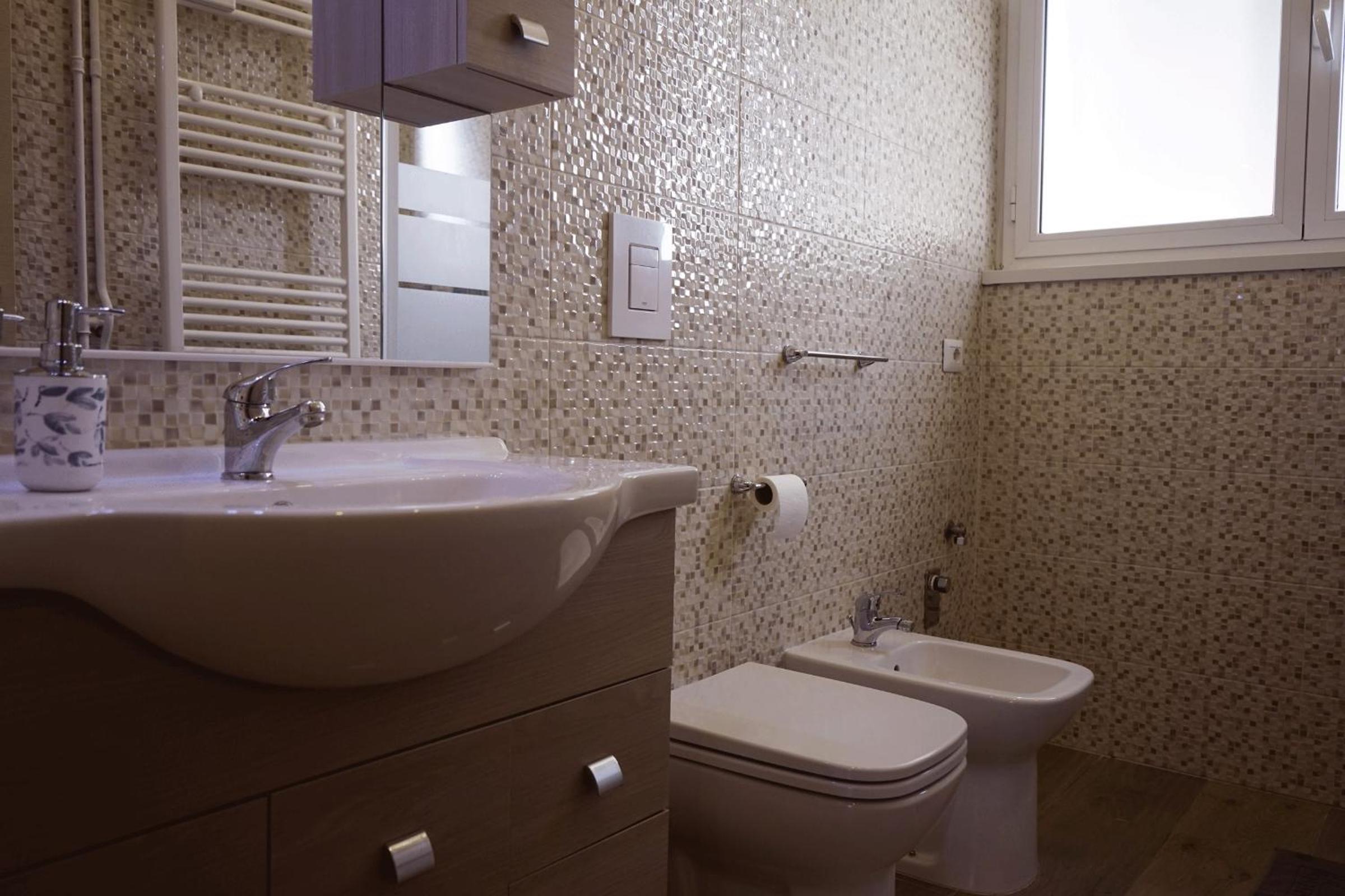 Double Room with Shared Bathroom photo 2