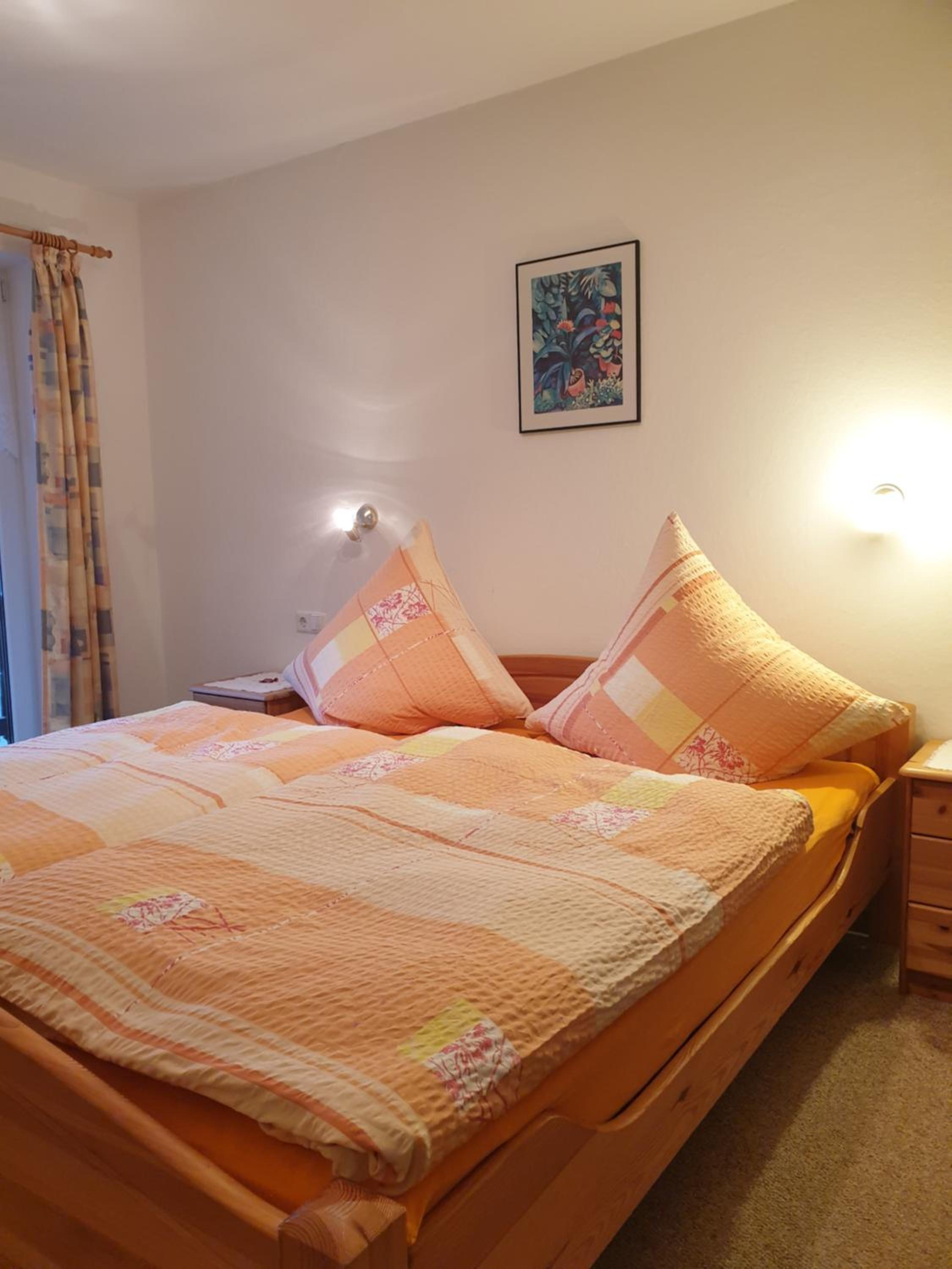 One-Bedroom Apartment photo 1