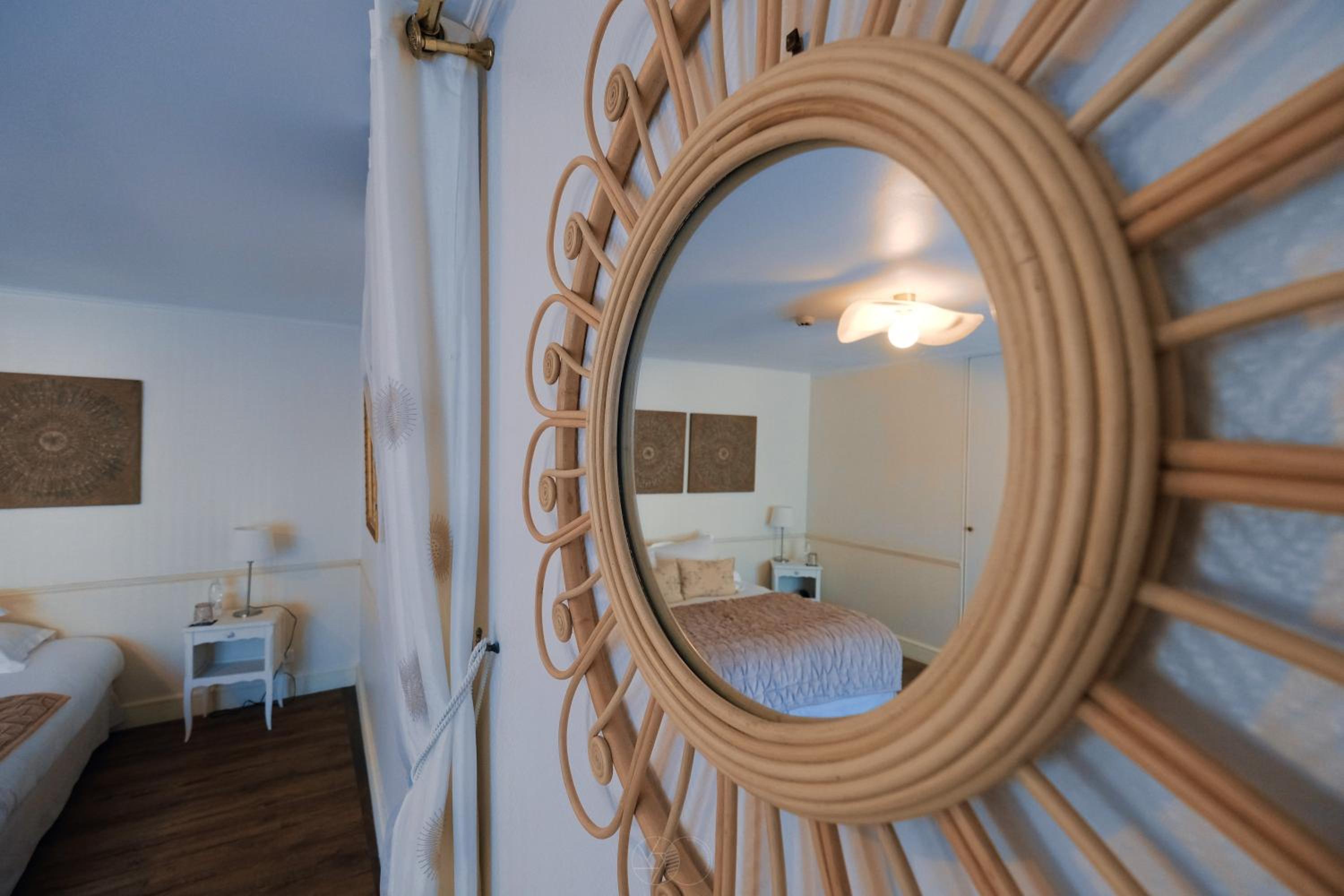 Superior Double or Twin Room (Annex) - Photo 2