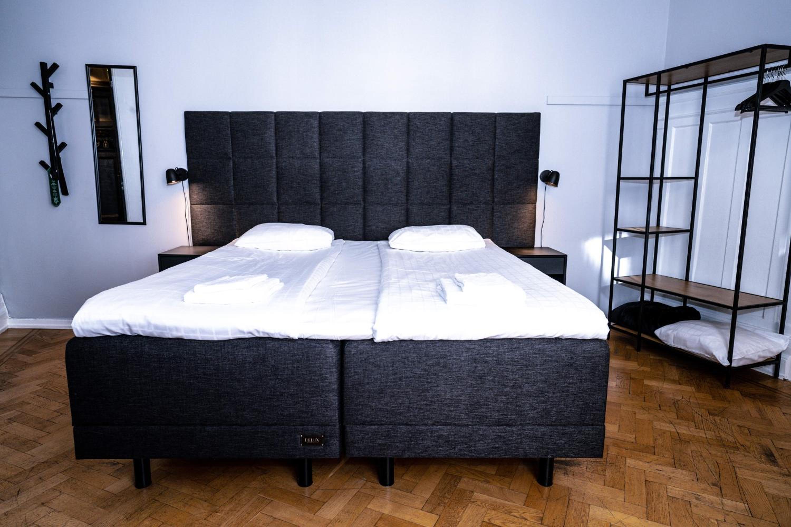 Double Room - Photo 2