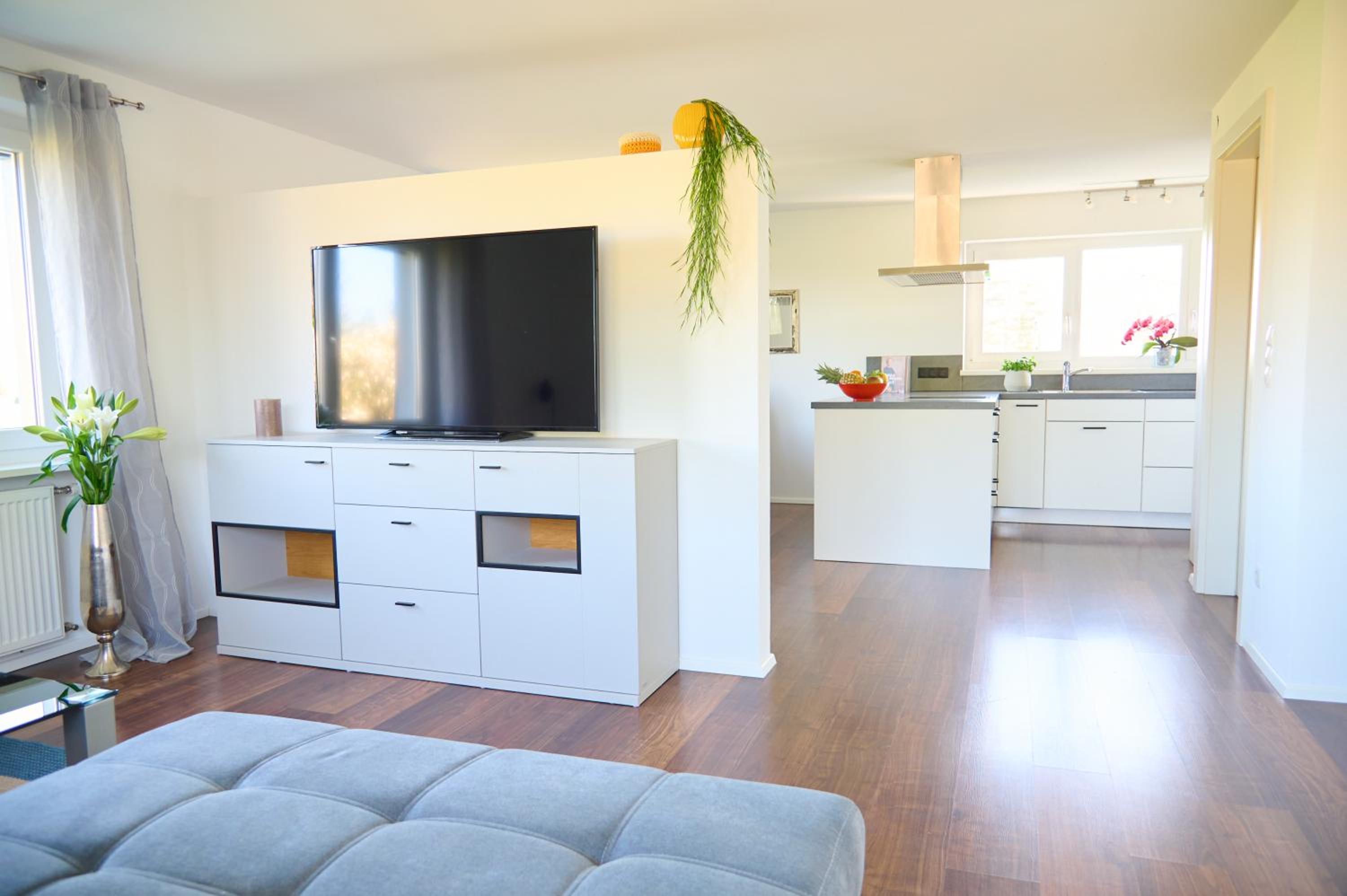 Two-Bedroom Apartment with Balcony photo 3