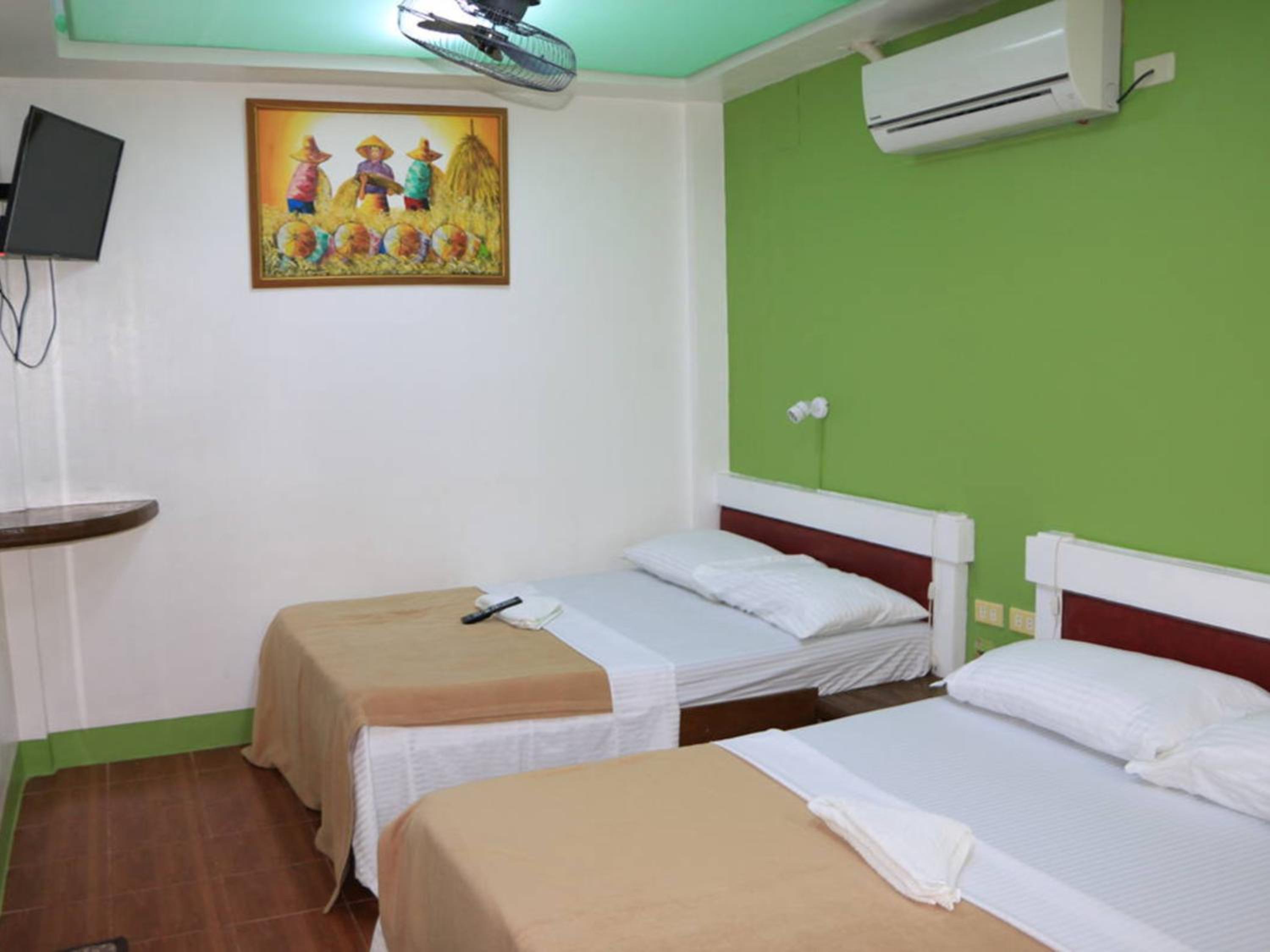 Deluxe Room - Photo 4