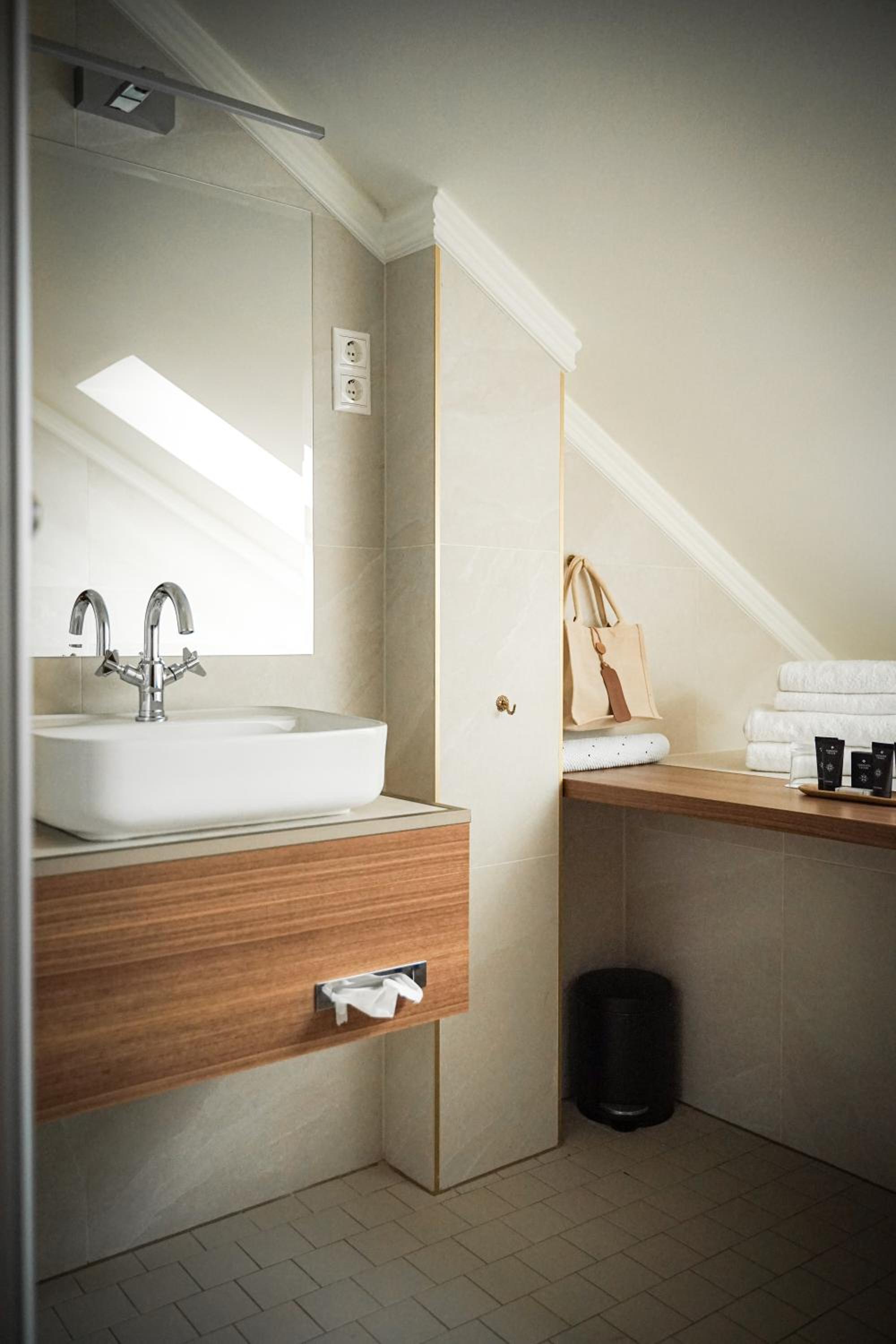 Royal Suite - Photo 12