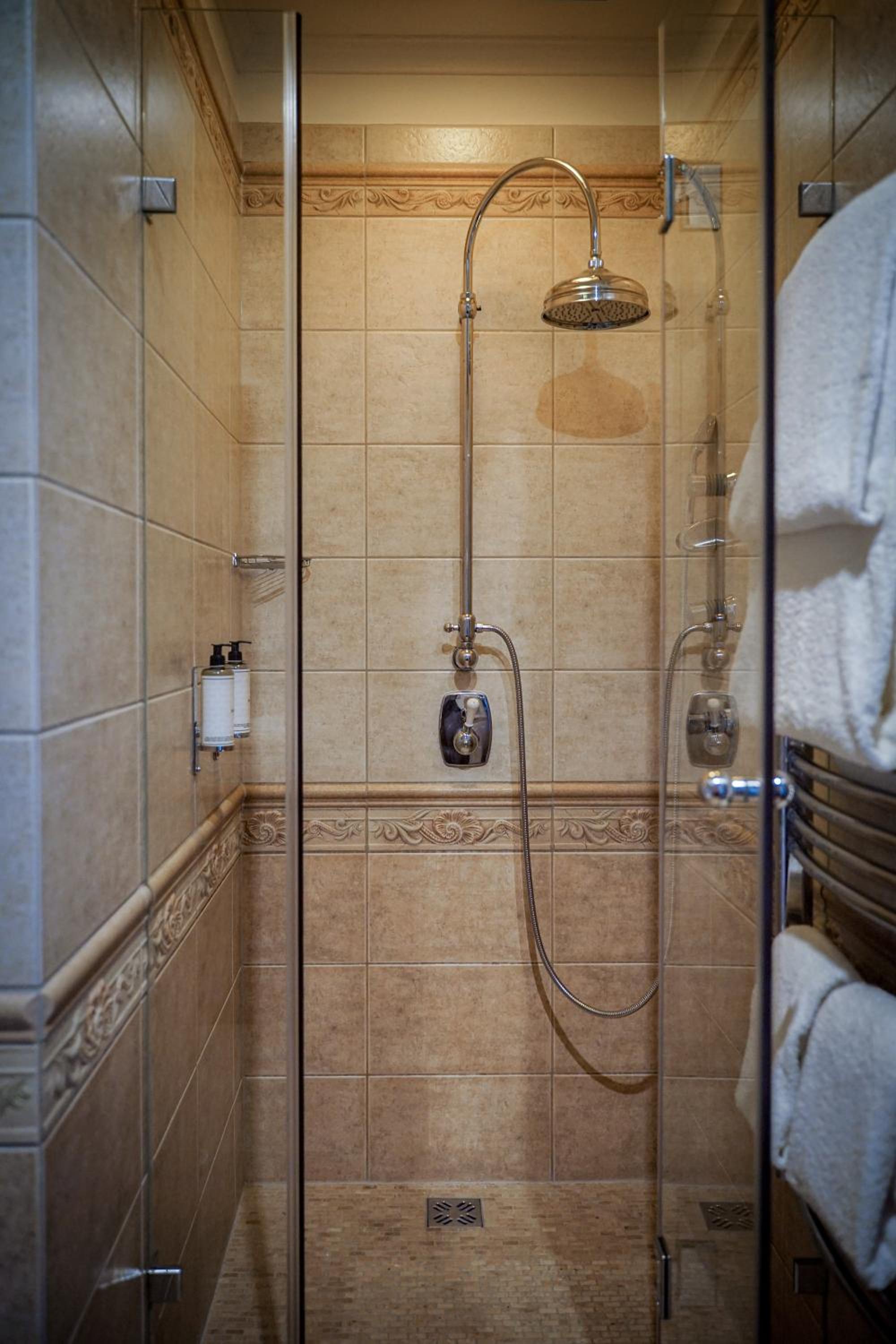 Royal Suite - Photo 9