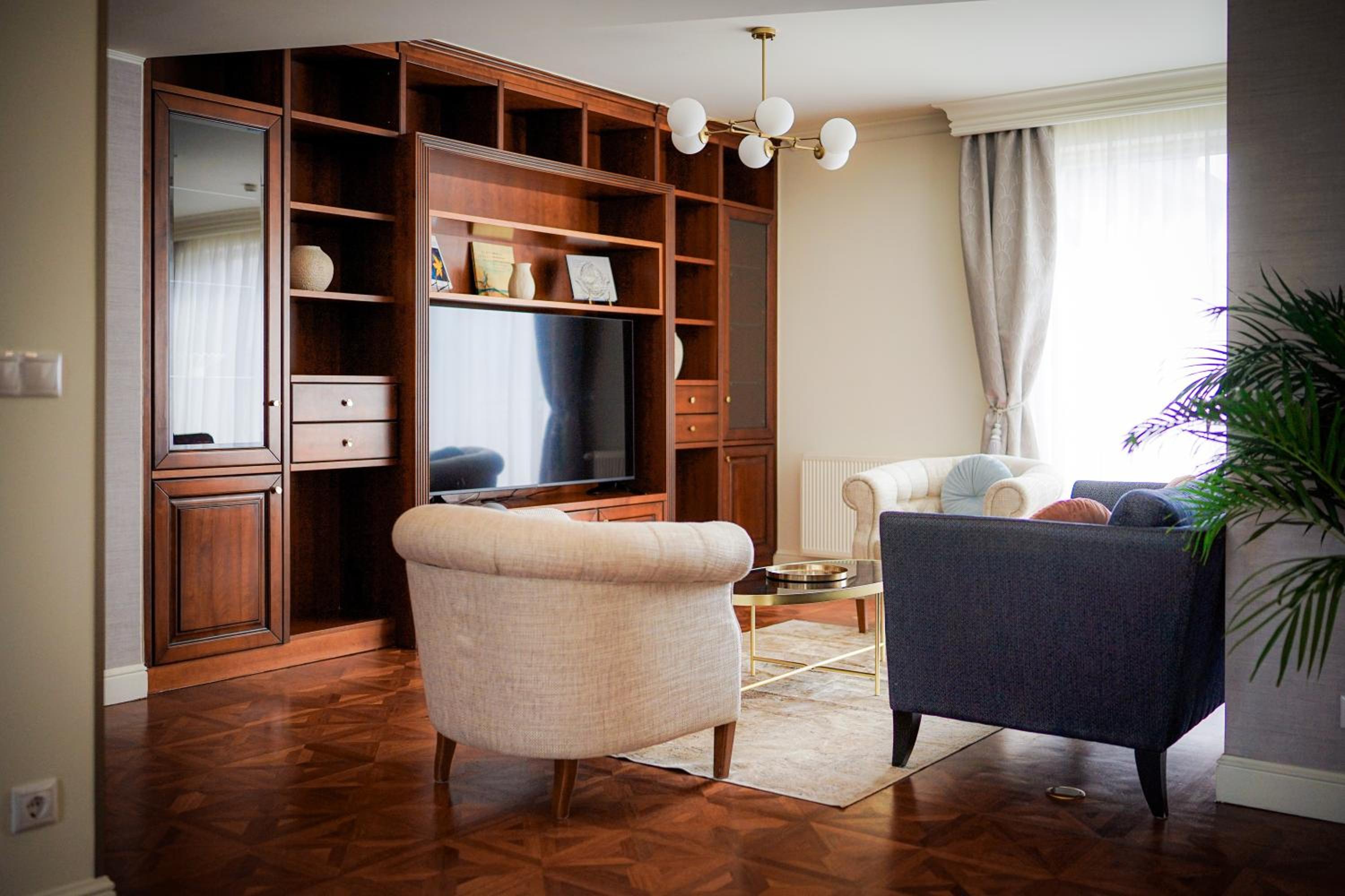 Royal Suite - Photo 2