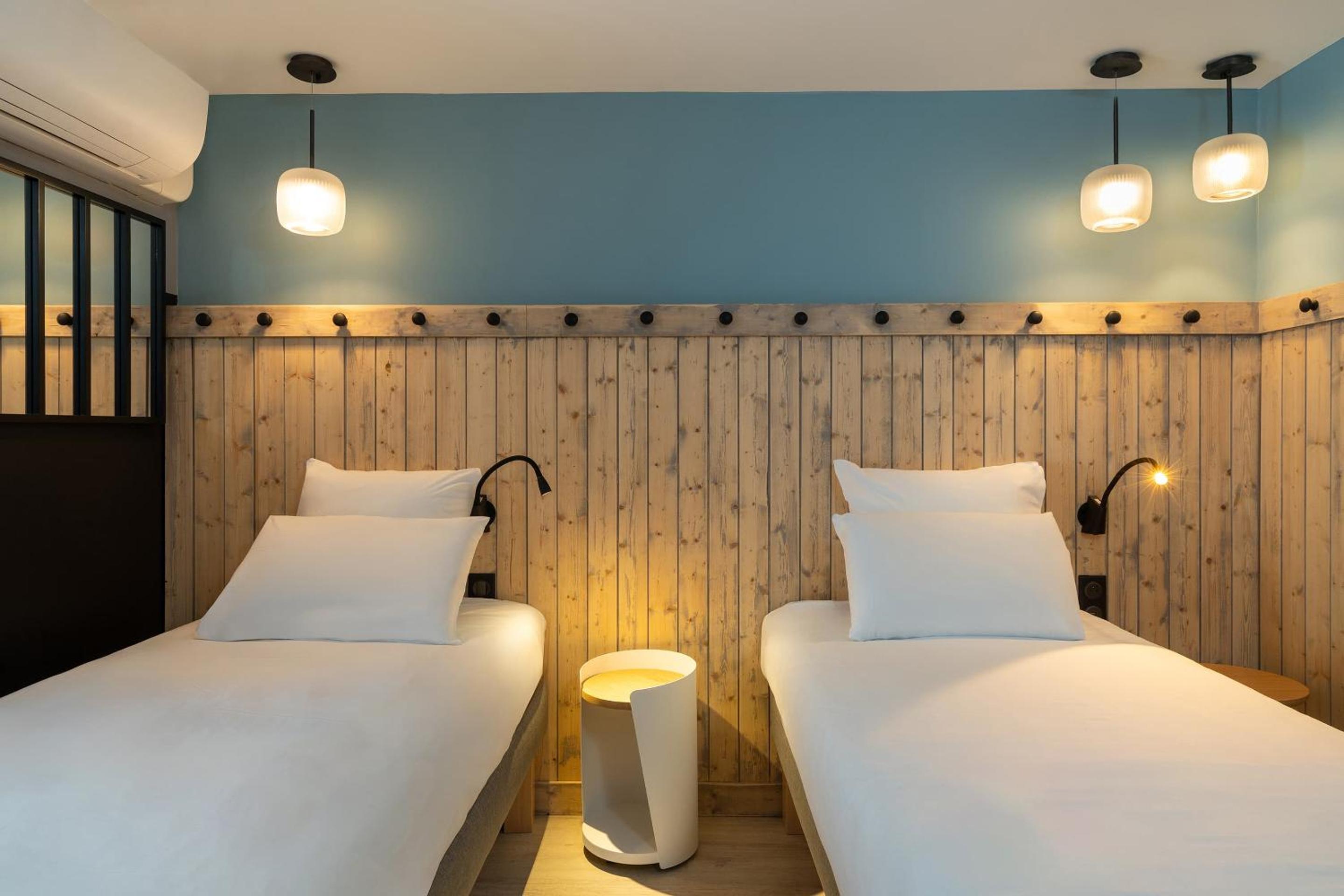 Standard Twin Room - Non-Smoking - Photo 2