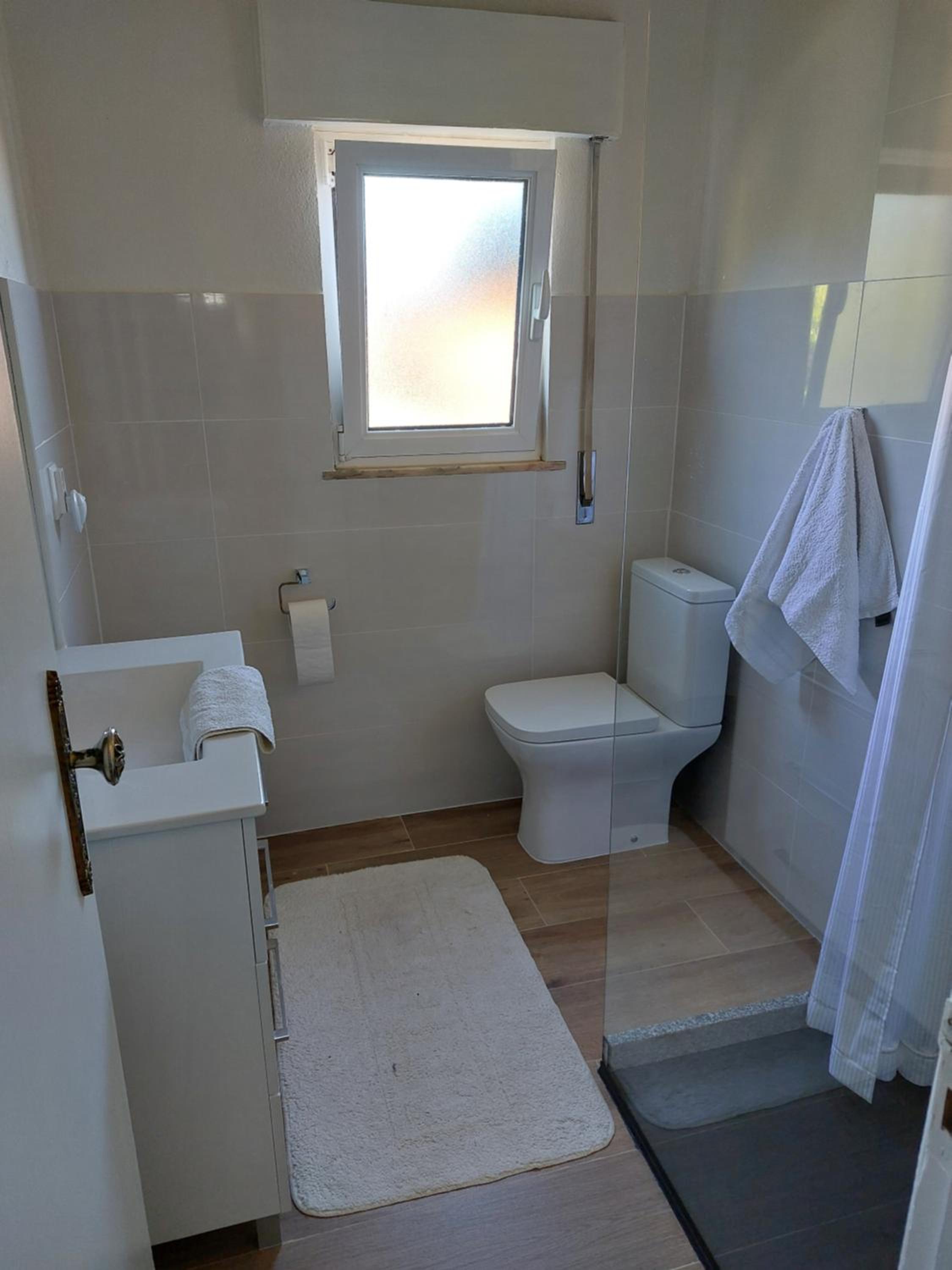 Three-Bedroom House photo 2