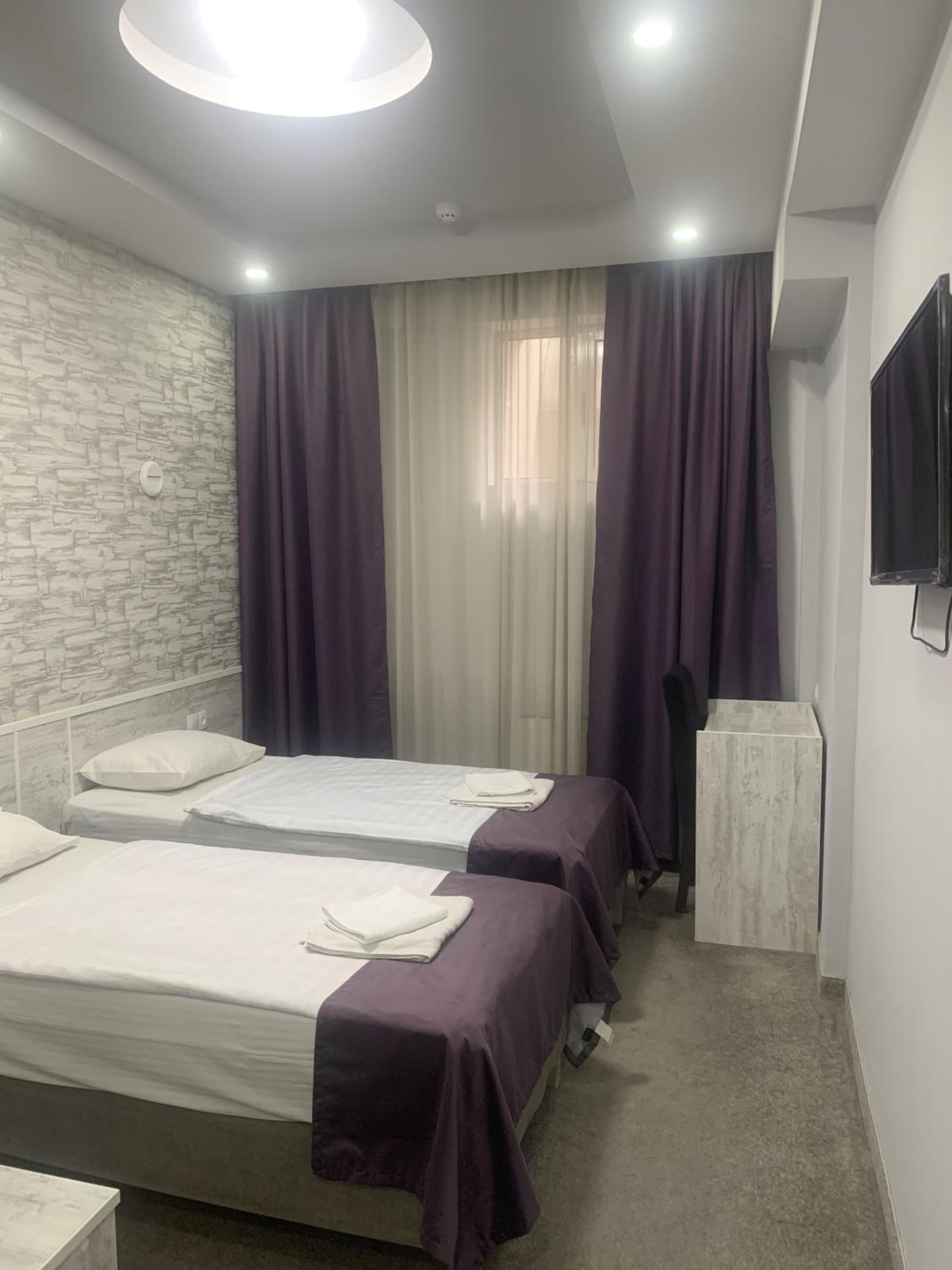 Budget Double or Twin Room photo 2