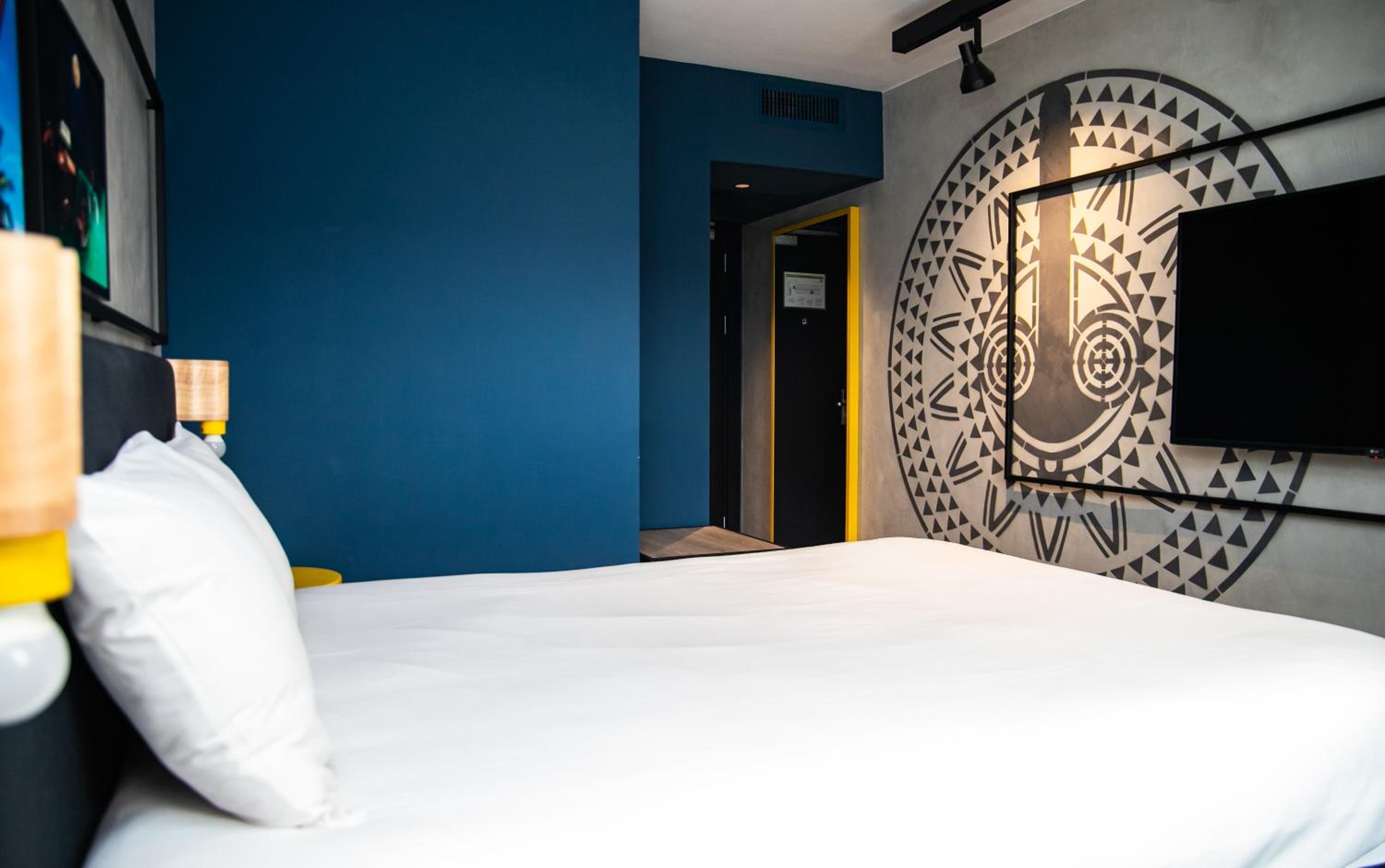Standard Double Room - Photo 10