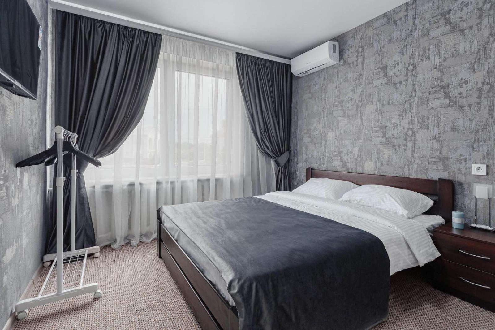 Standard King Room photo 1