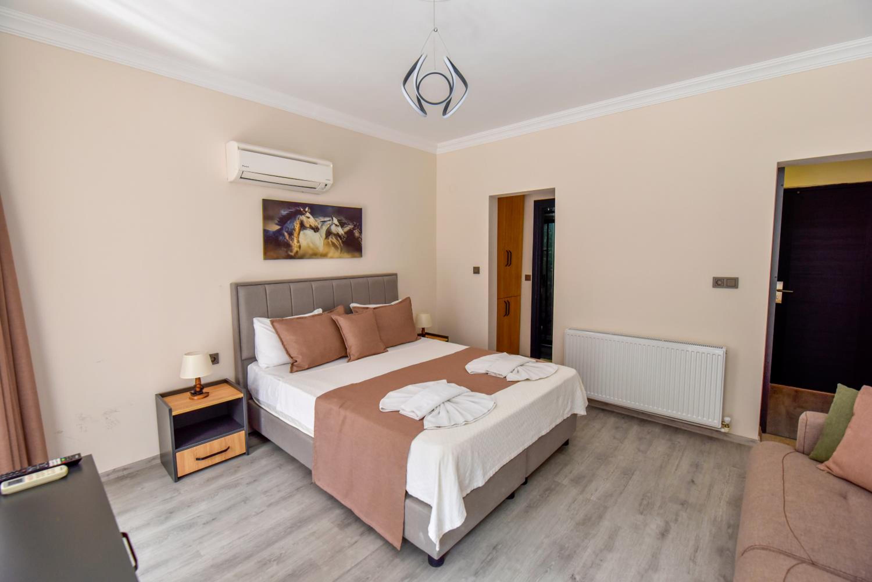 Triple Room with Mountain View