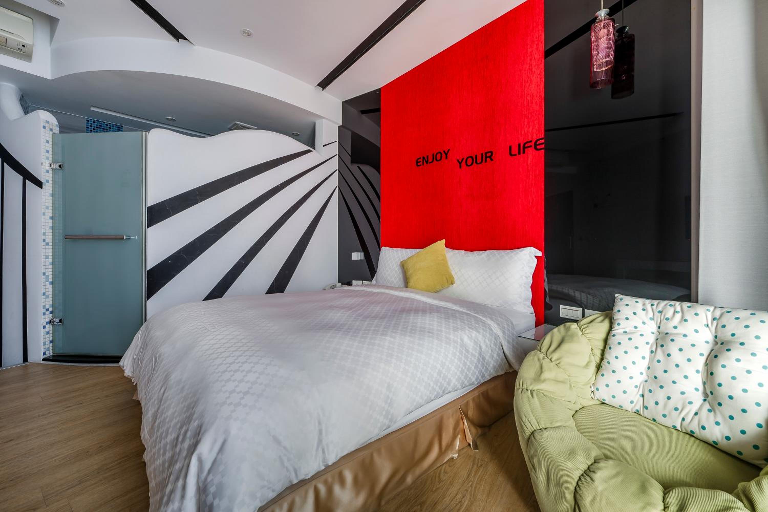 Double Room with Mountain View - Photo 9