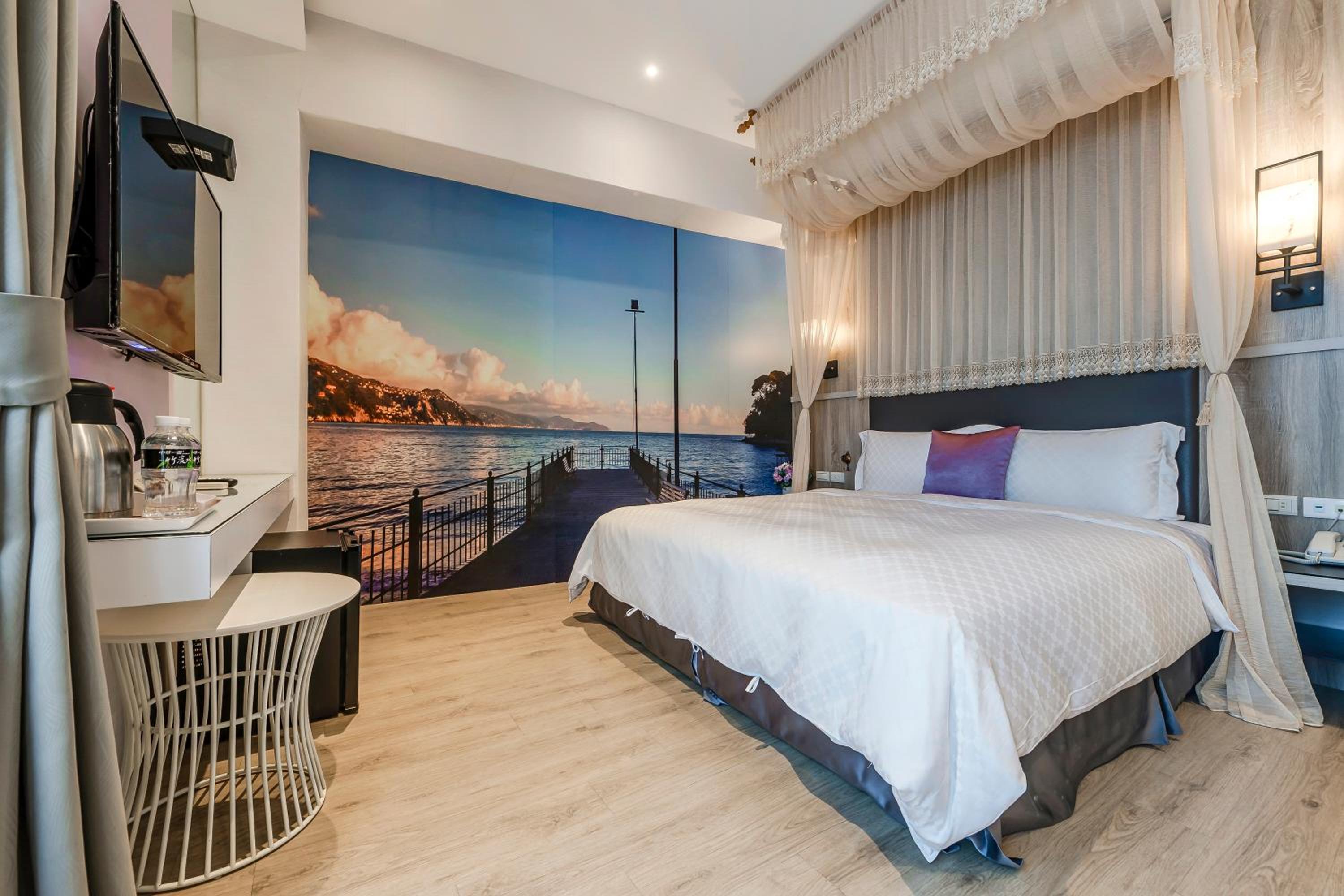 Double Room with Balcony - Photo 3