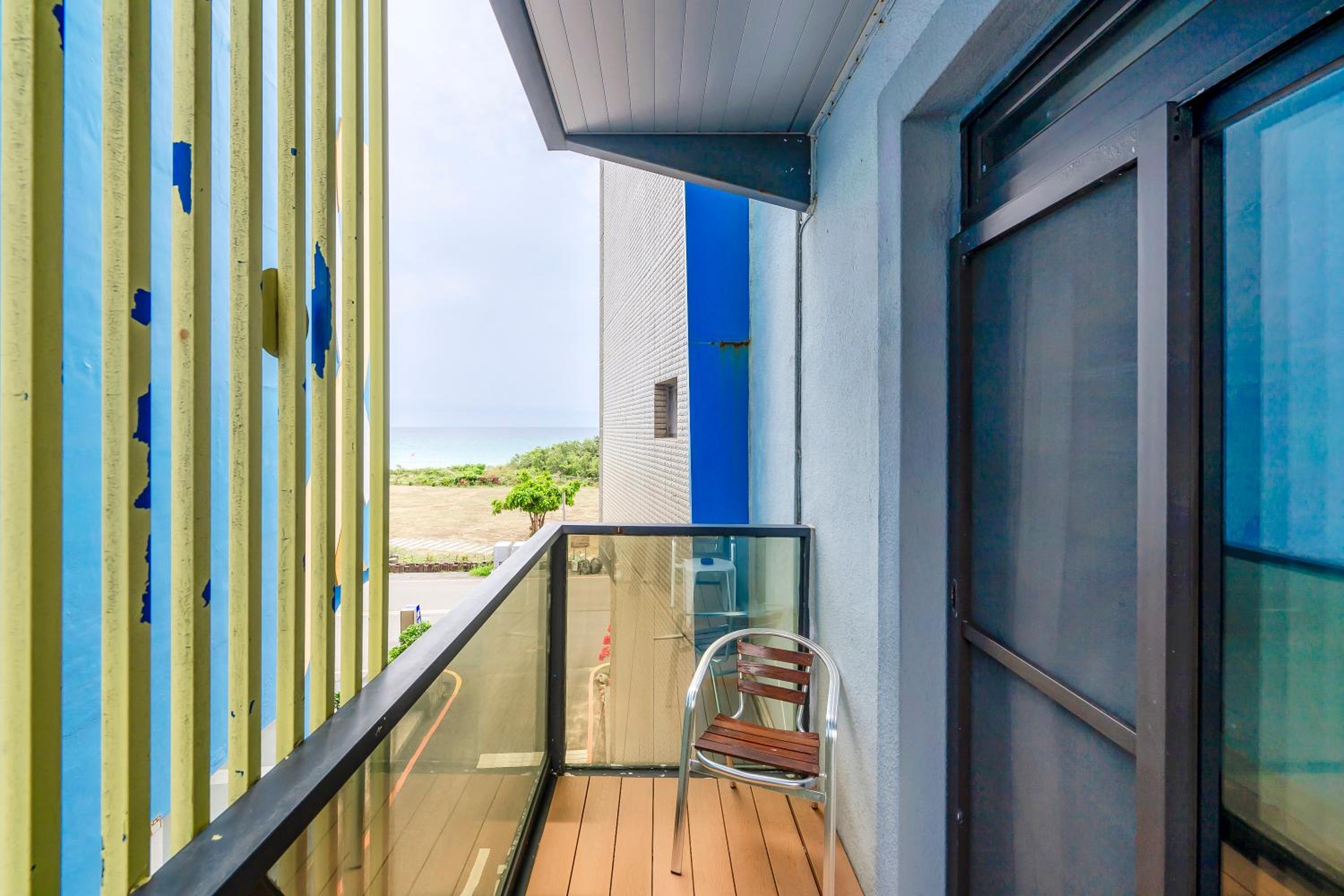 Double Room with Balcony - Photo 7