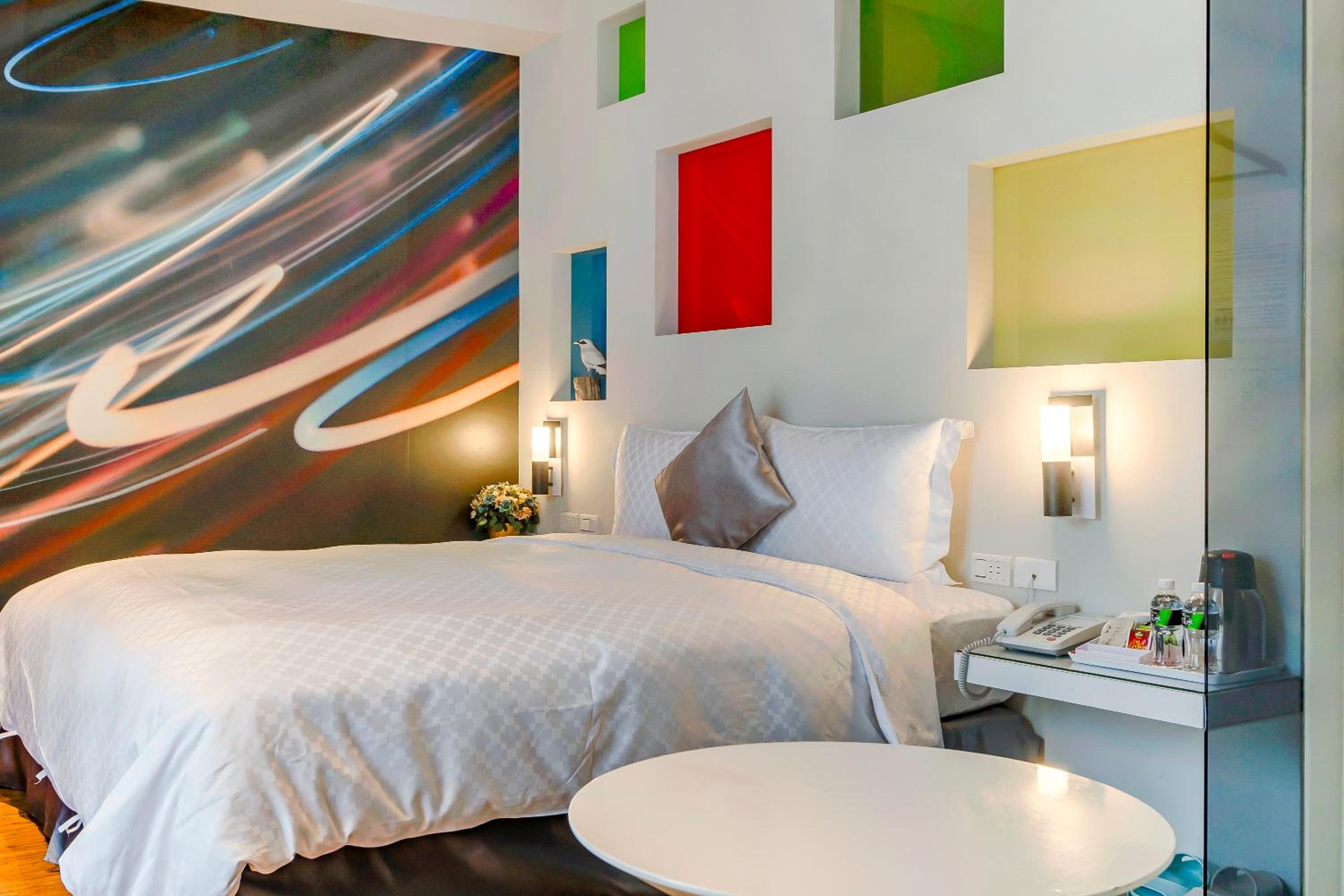 Double Room with Balcony - Photo 17