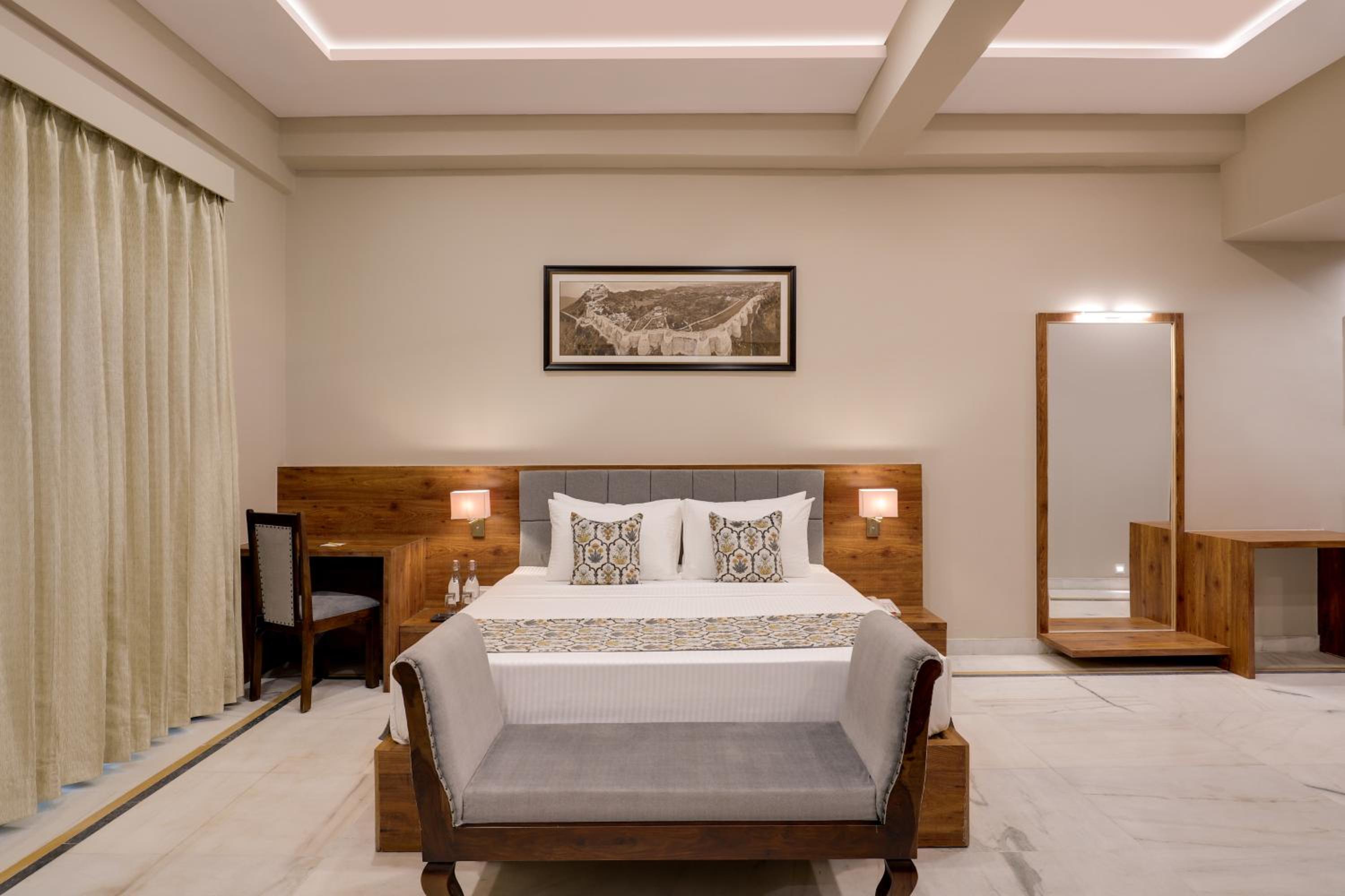Studio Suite with Jacuzzi (Complimentary Welcome Drink on arrival)