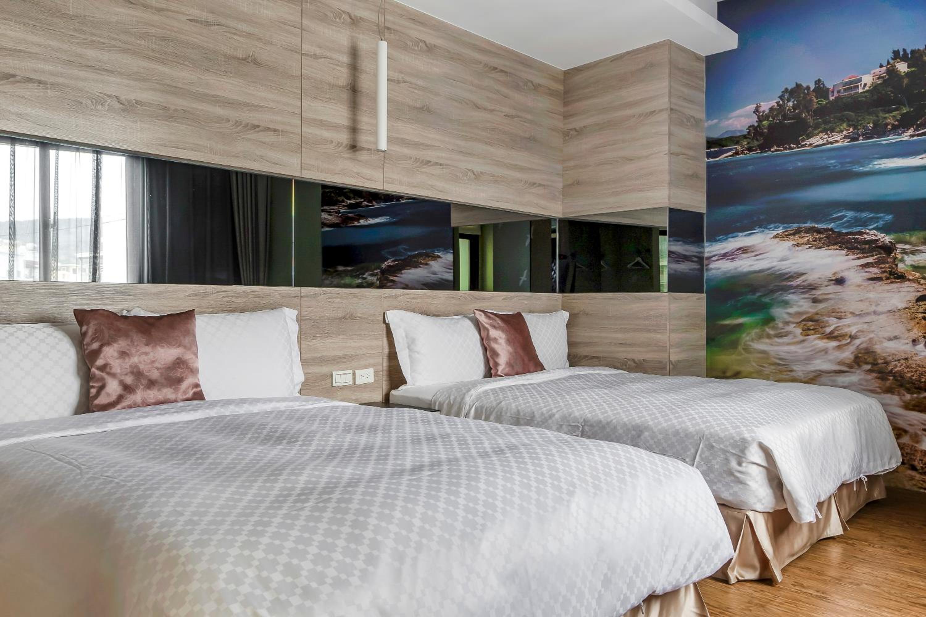 Quadruple Room with Mountain View - Photo 5