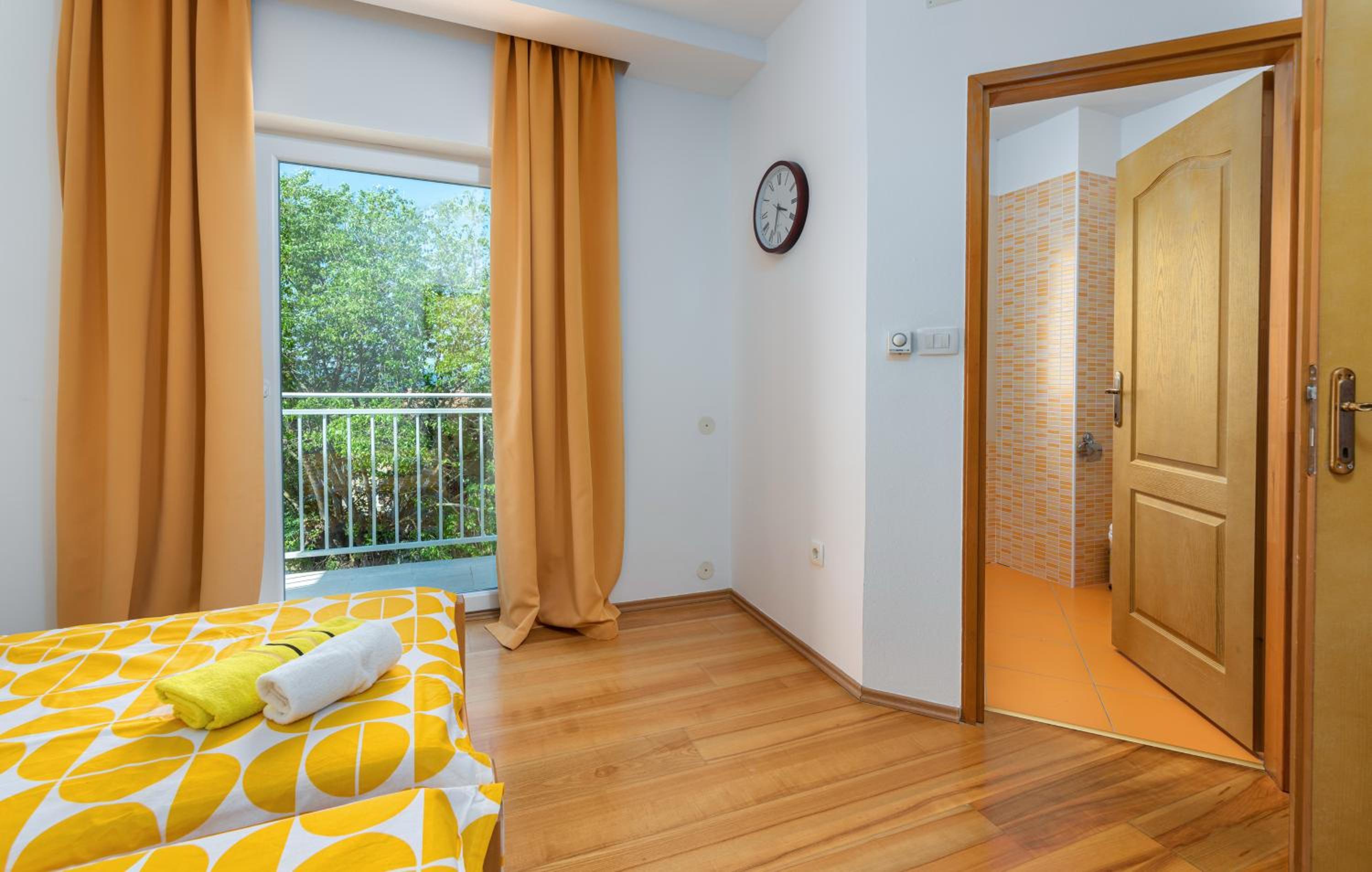 Four-Bedroom House photo 1