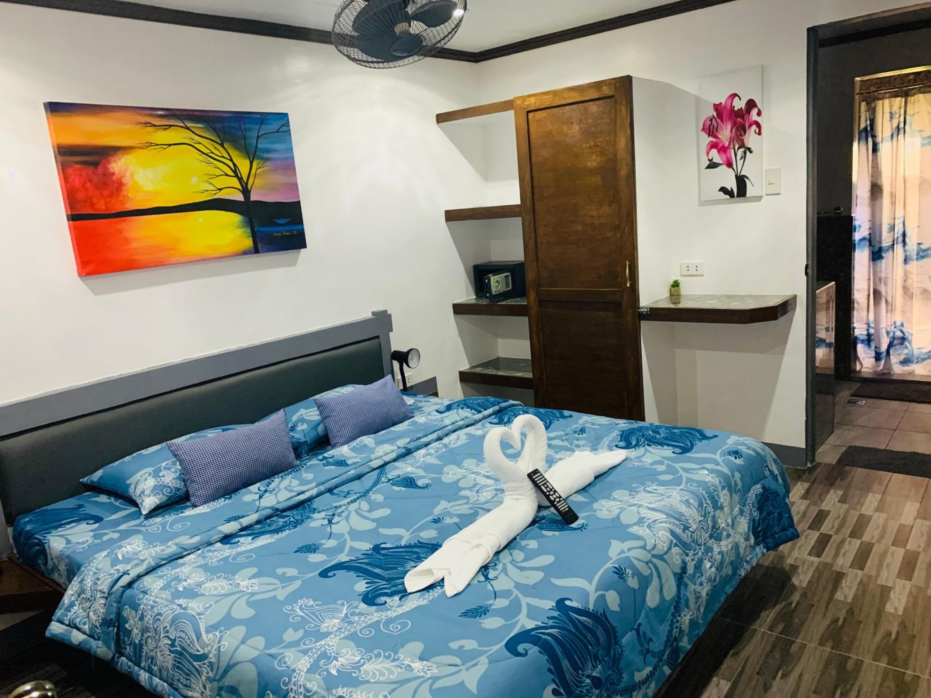 Apartment with Sea View - Photo 5