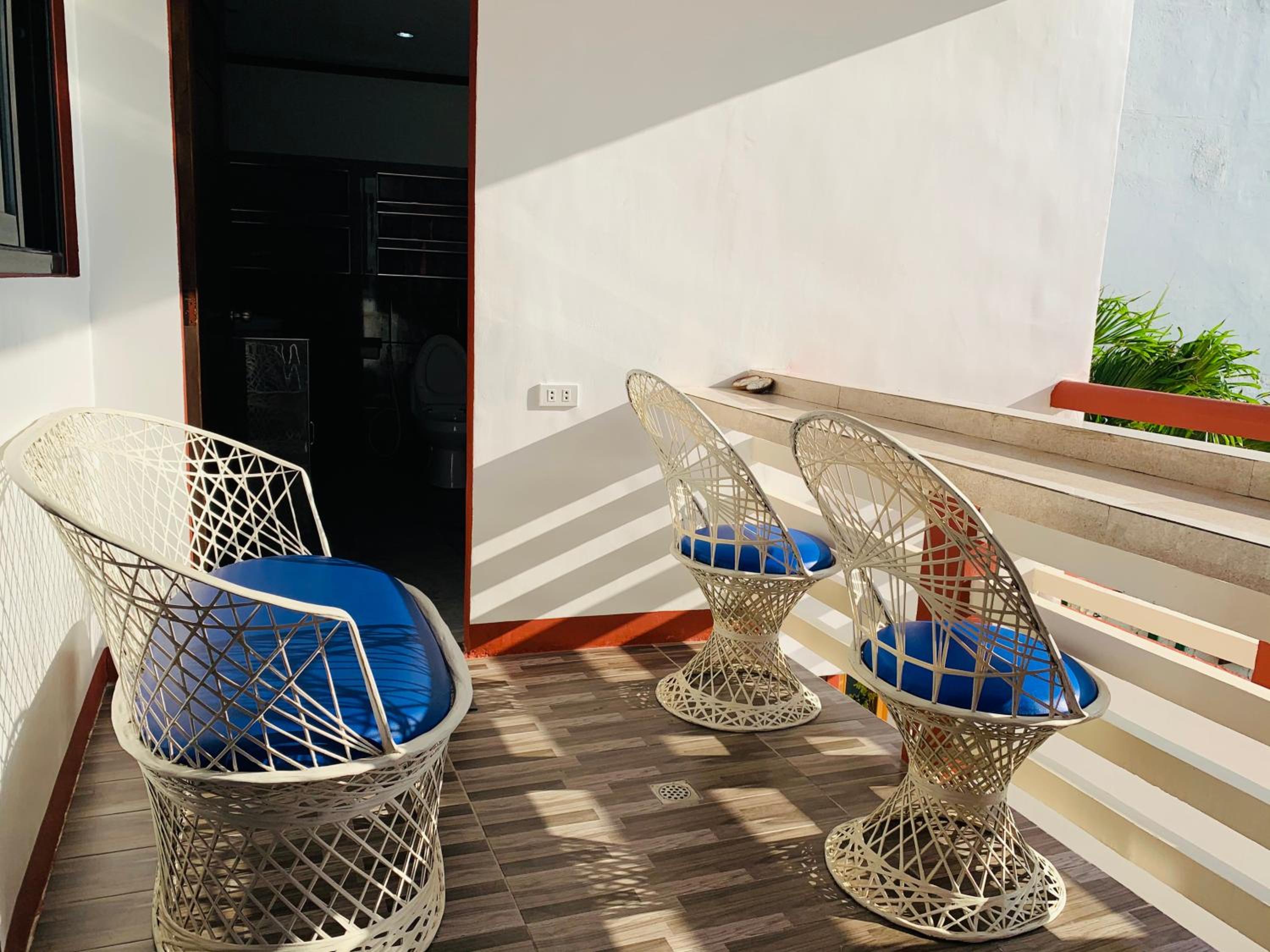 Apartment with Sea View - Photo 2