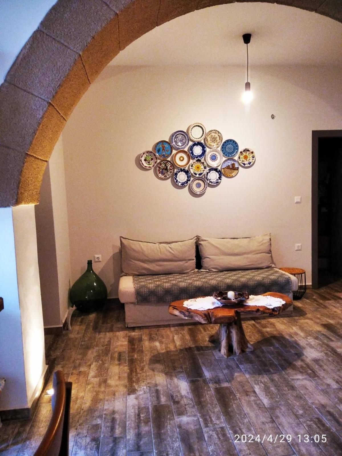 Three-Bedroom House photo 3
