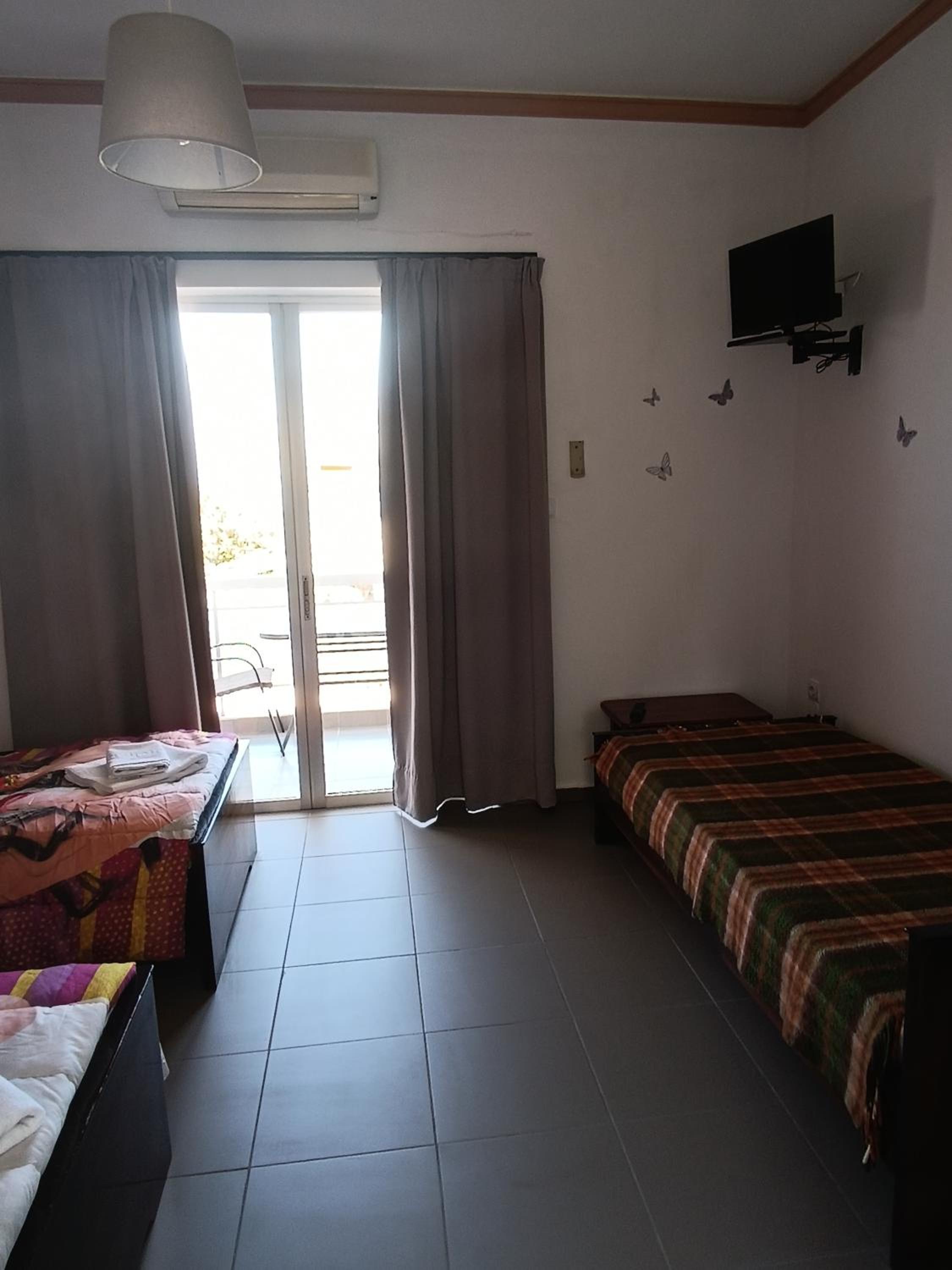 Triple Room with Balcony photo 3