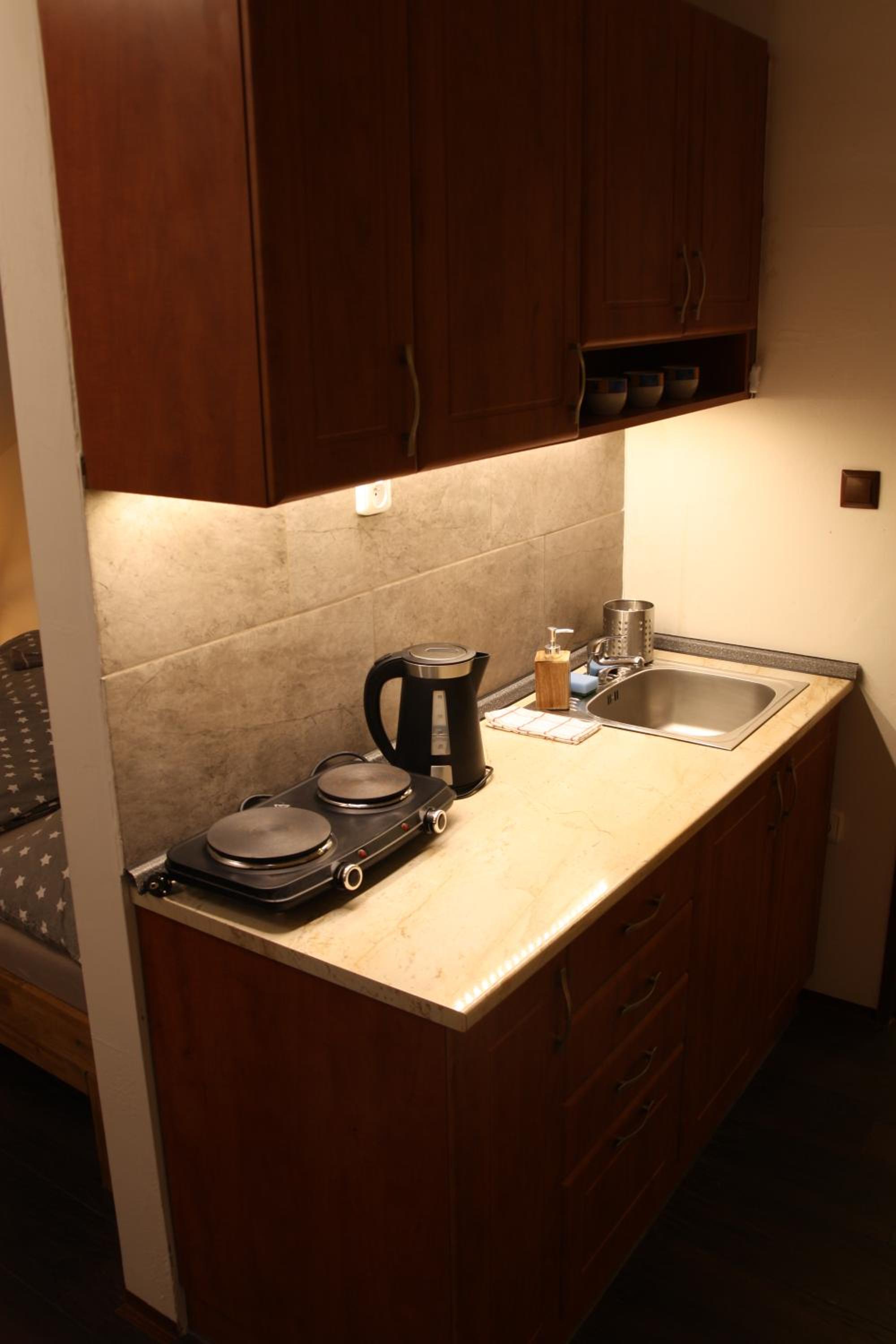 Studio Apartment photo 2