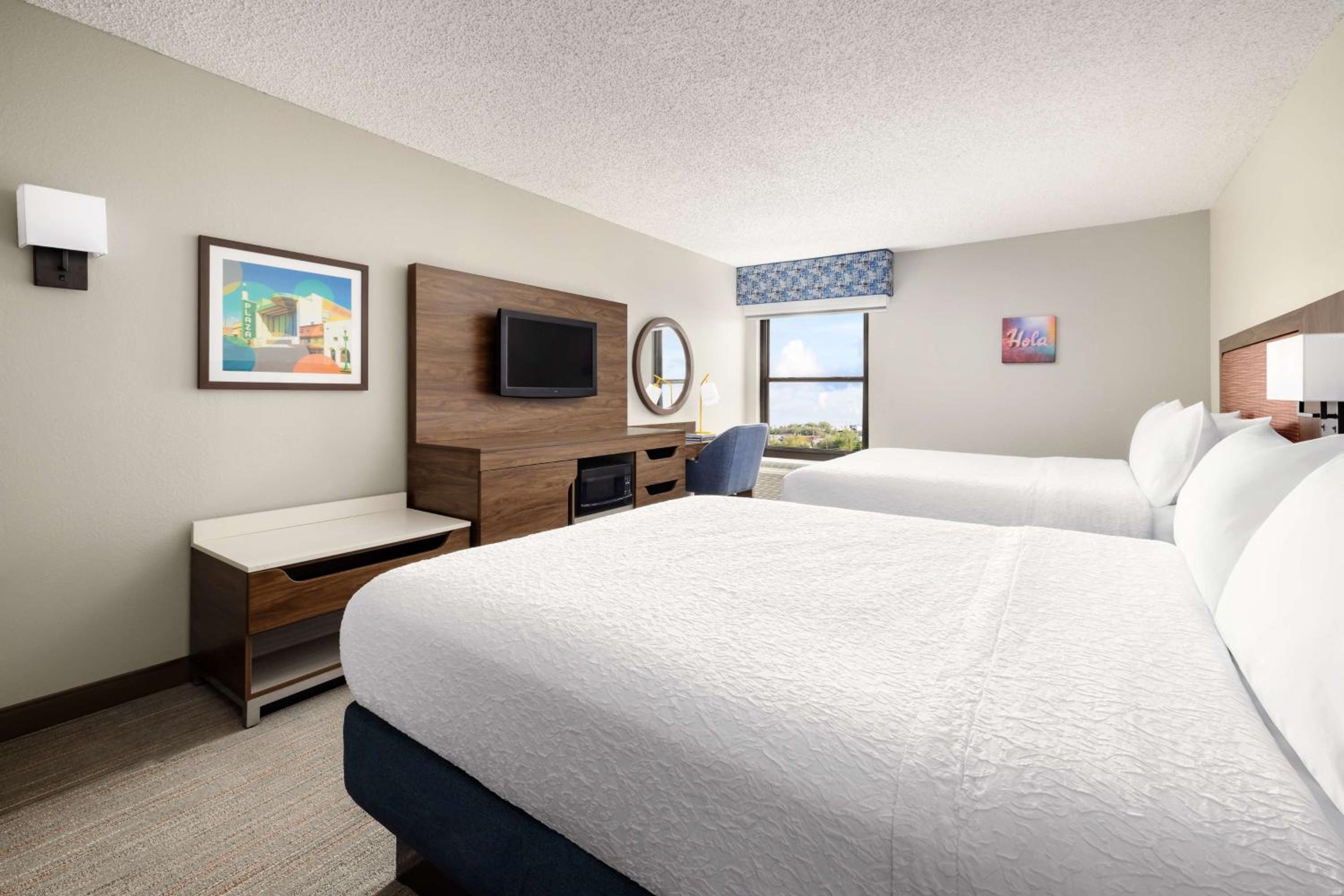 Double Room with Two Double Beds - Non-Smoking - Photo 7
