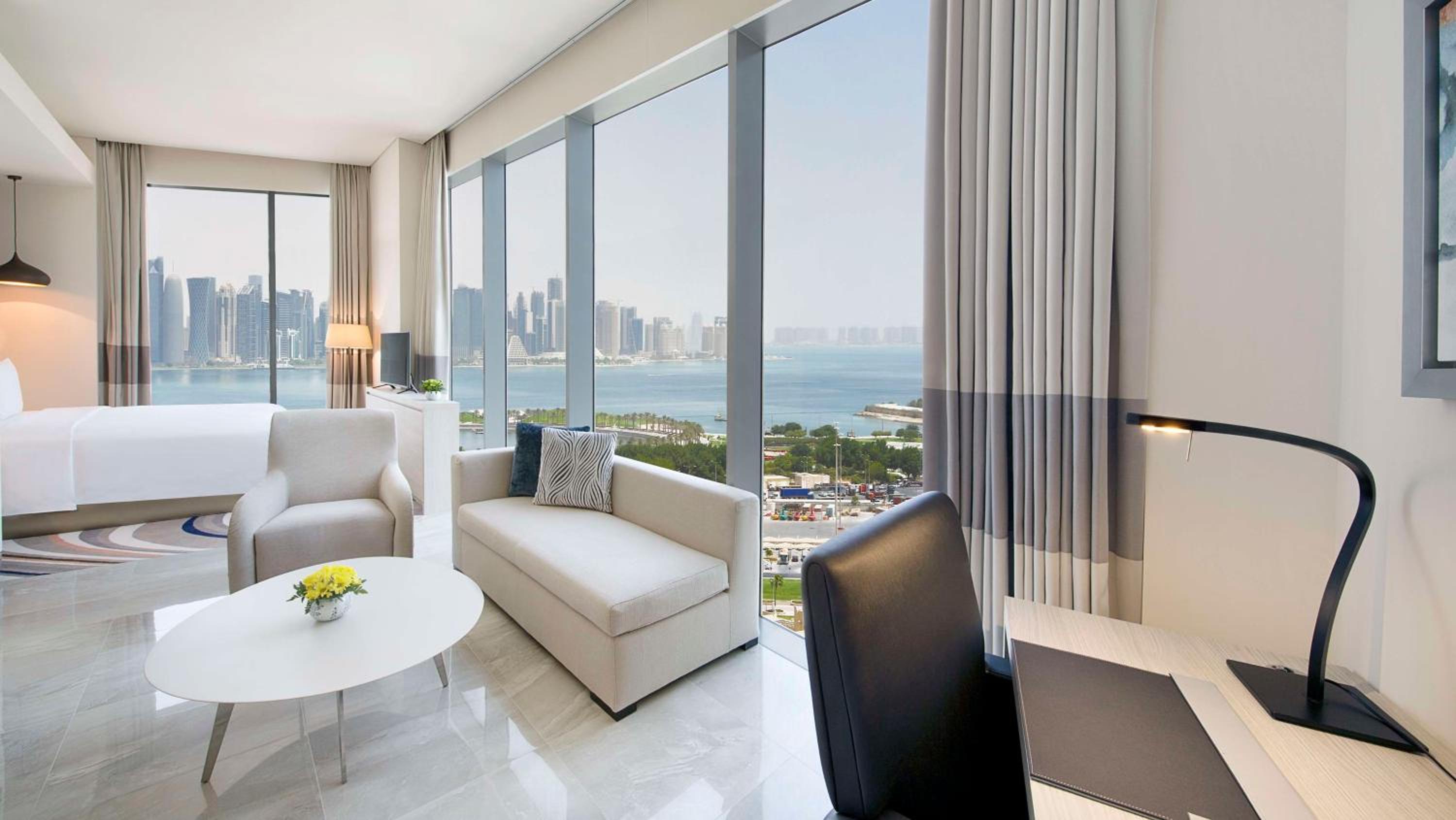 Junior King Suite with Sea View - High Floor