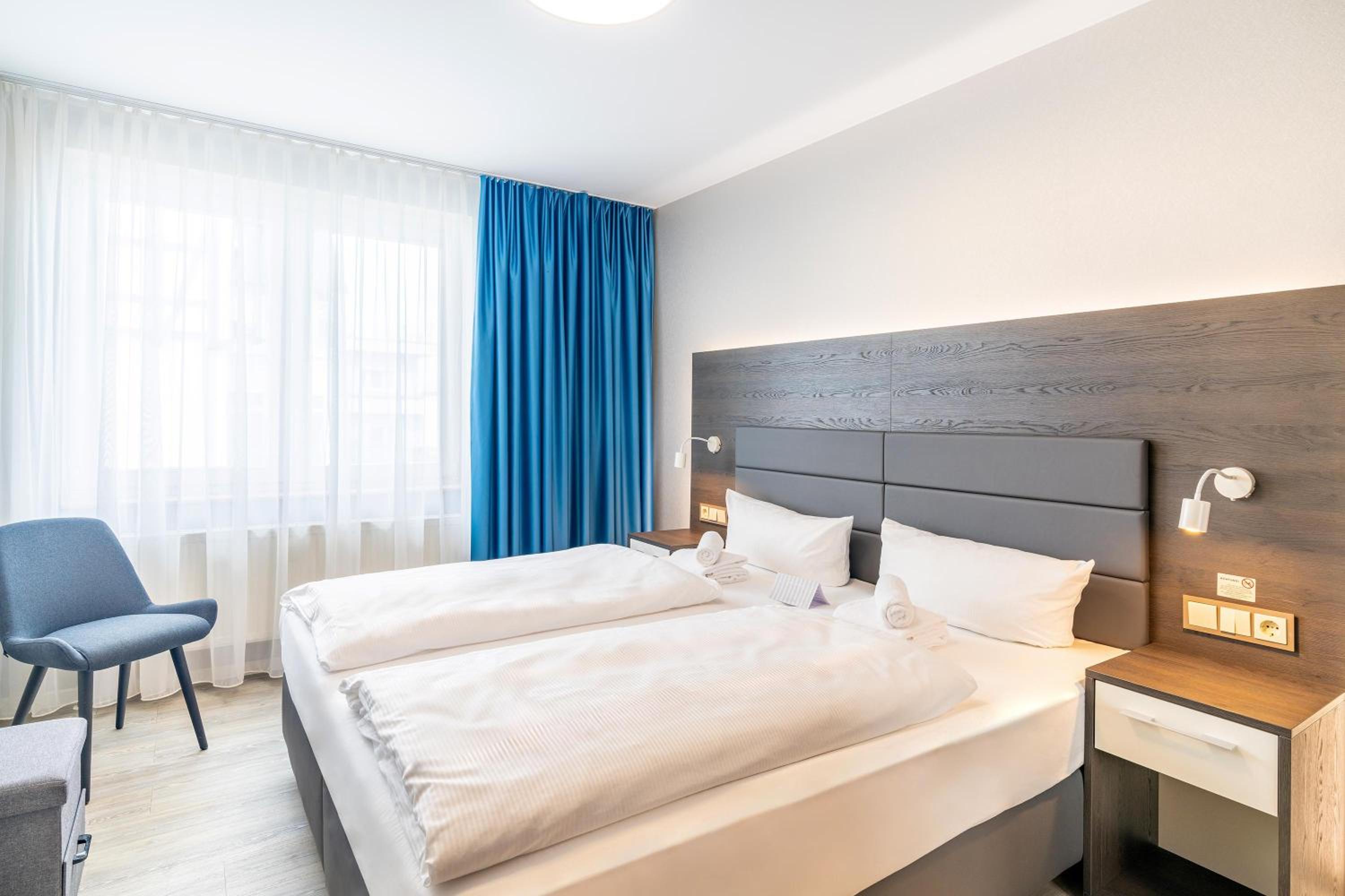 One-Bedroom Apartment with City View