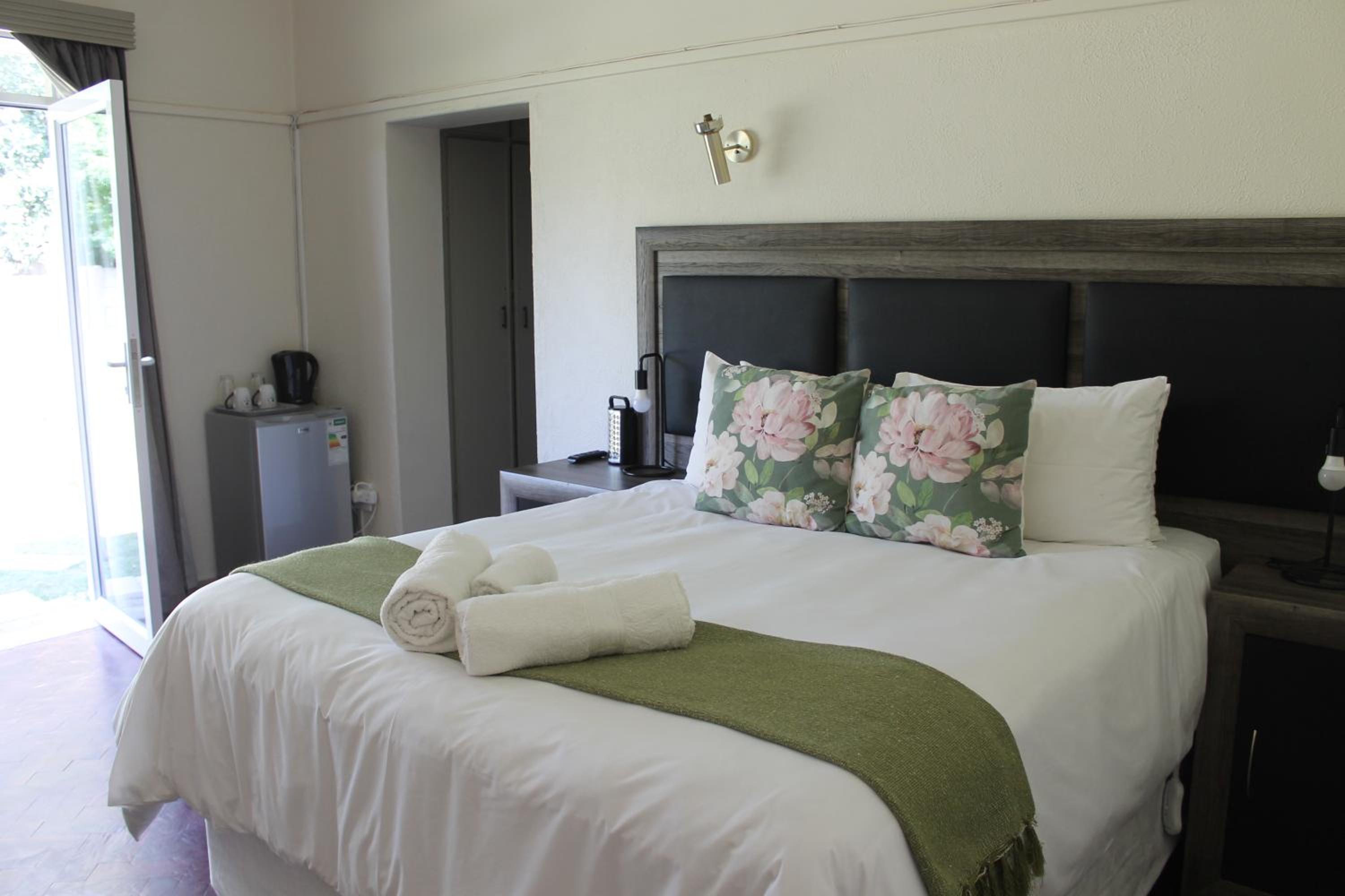 Deluxe Queen Room photo 2