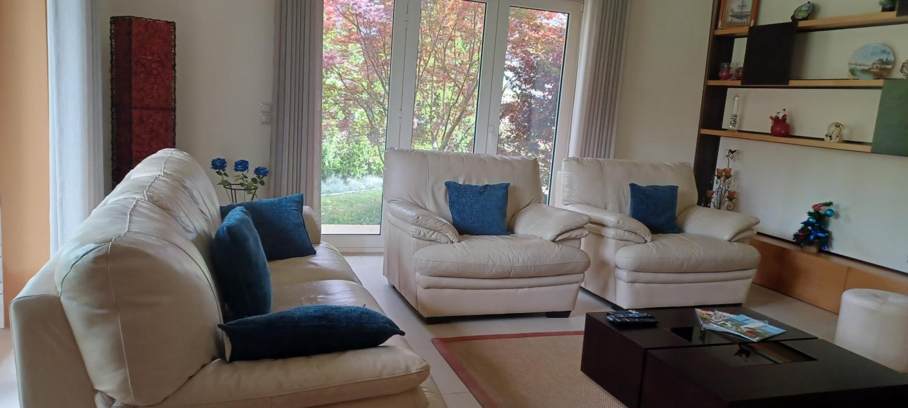 Four-Bedroom House photo 1